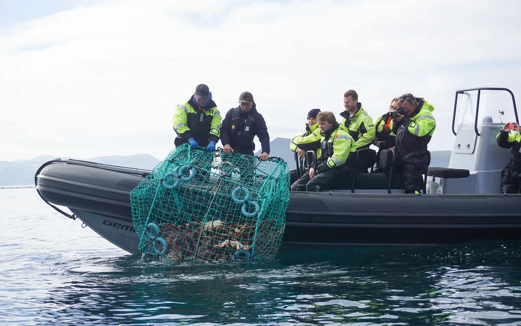 Med RIB på havviske - blir det noen kongekrabber? | Expa Travel
