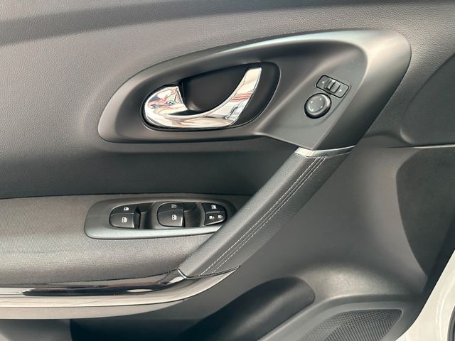 RENAULT Kadjar 2018 WHITE Gebrauchtwagen - Galeriebild 6
