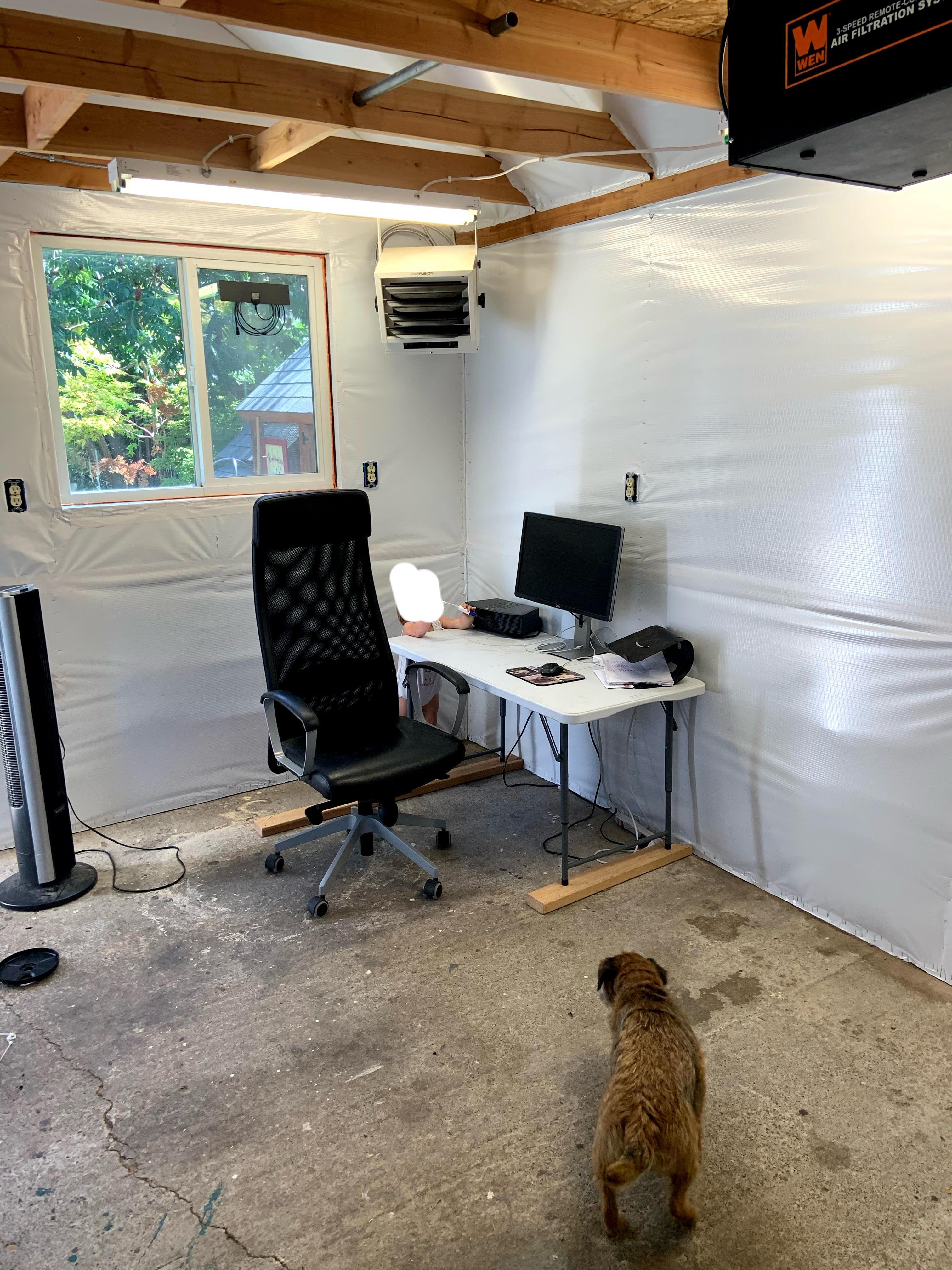 Obrázek kanceláře