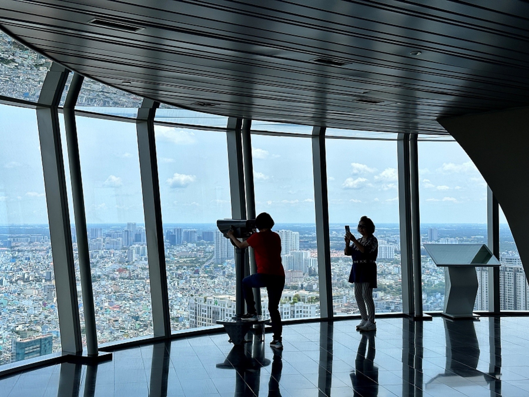 Bitexco Financial Tower Skydeck (49th floor)