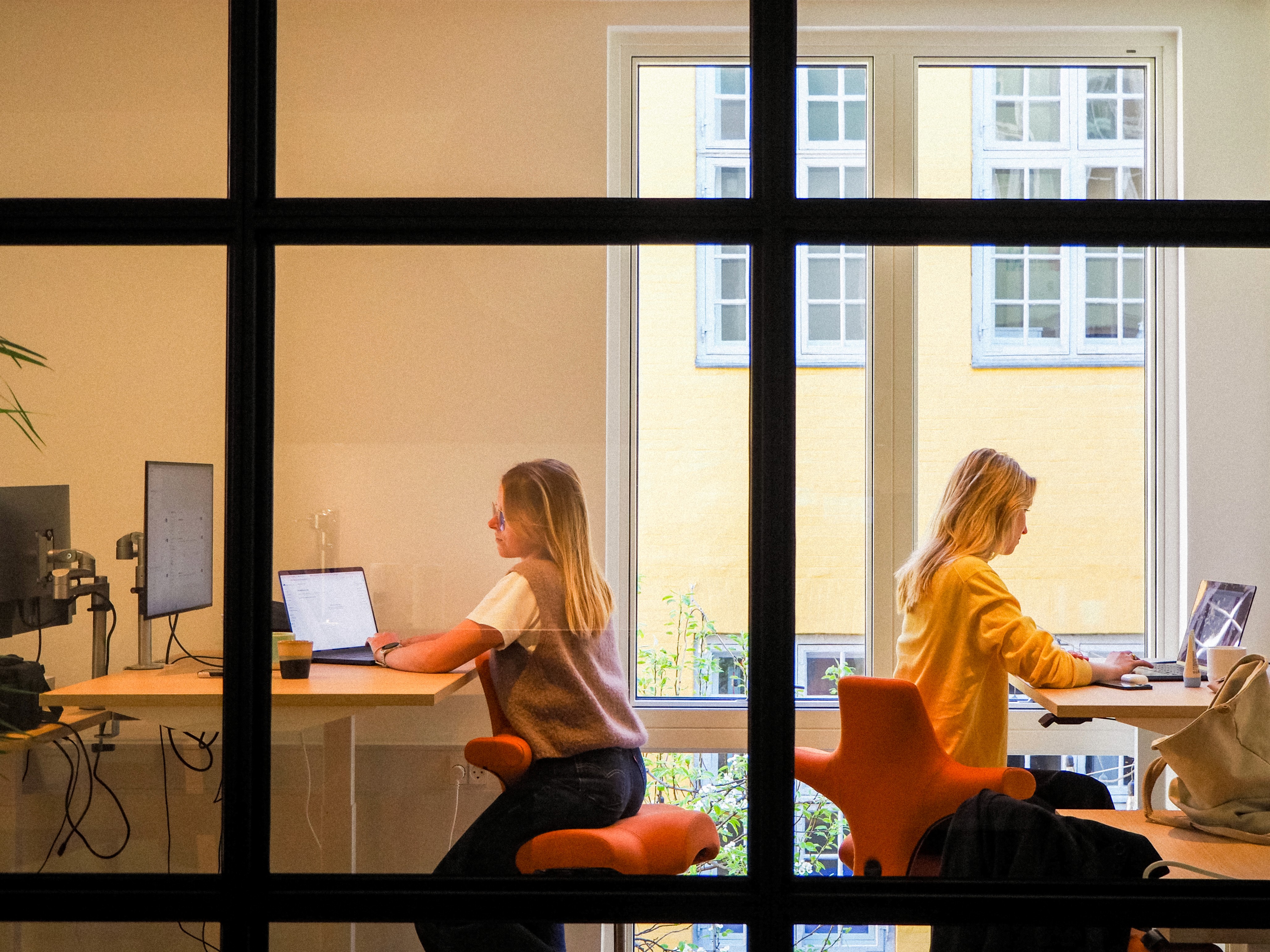 Stéphanie and Filippa at the office.