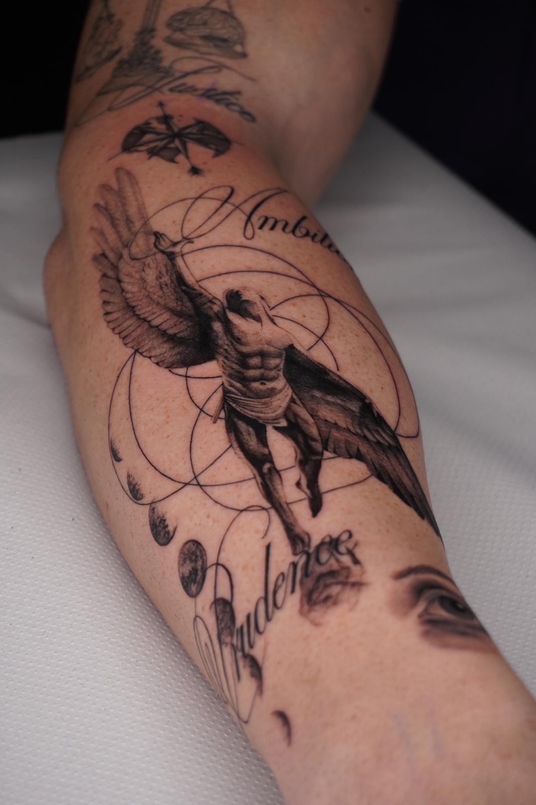 Tatuaje fine line en Móstoles (Madrid)