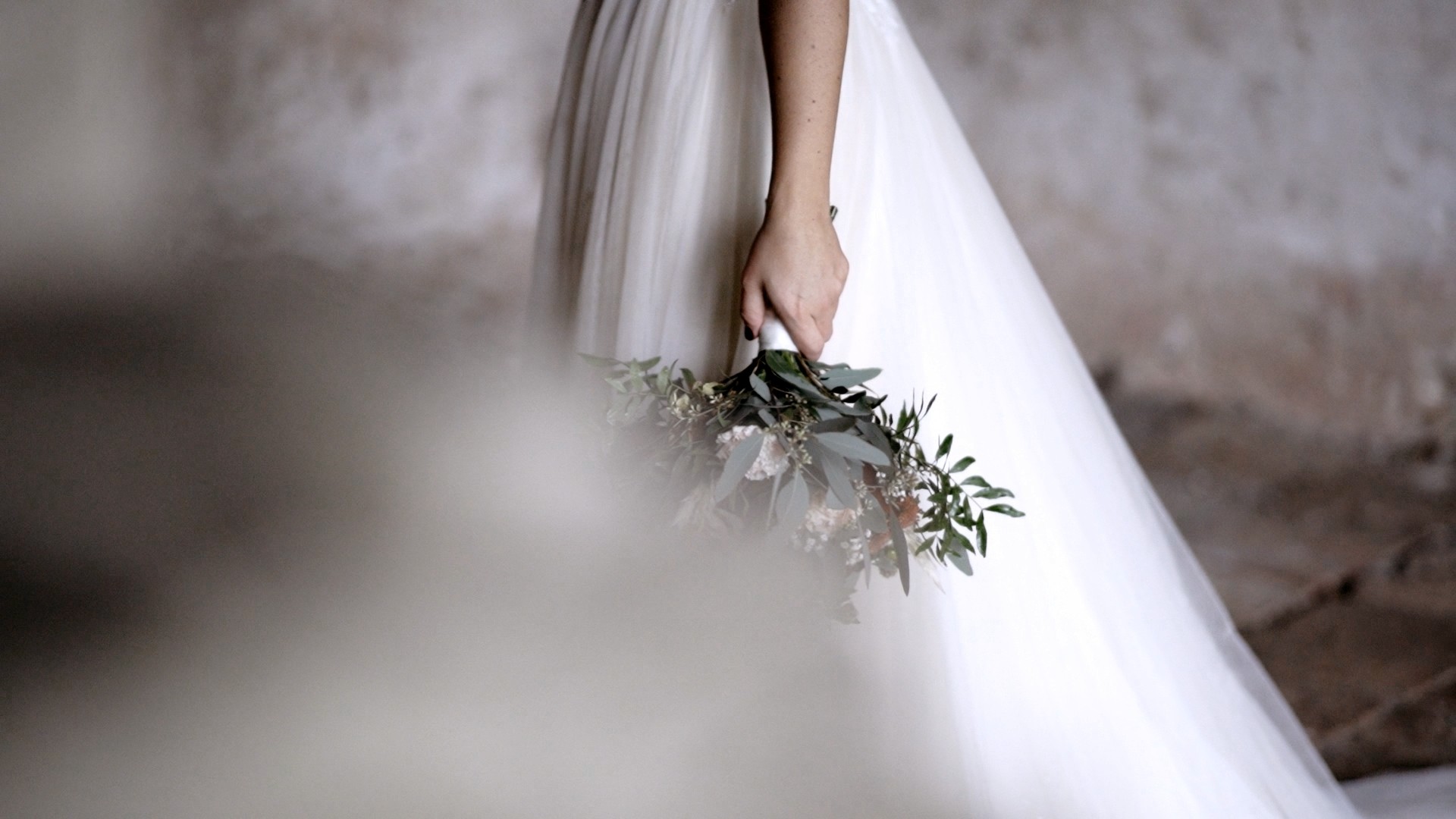 Hochzeit - Braut mit Brautstrauß