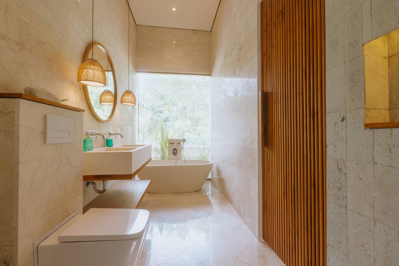 A new modern 2-bedroom villa with jungle views in Ungasan