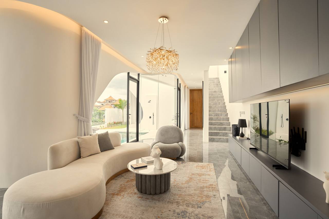 Stylish 3-bedroom villa with rice field views in Canggu, Padonan