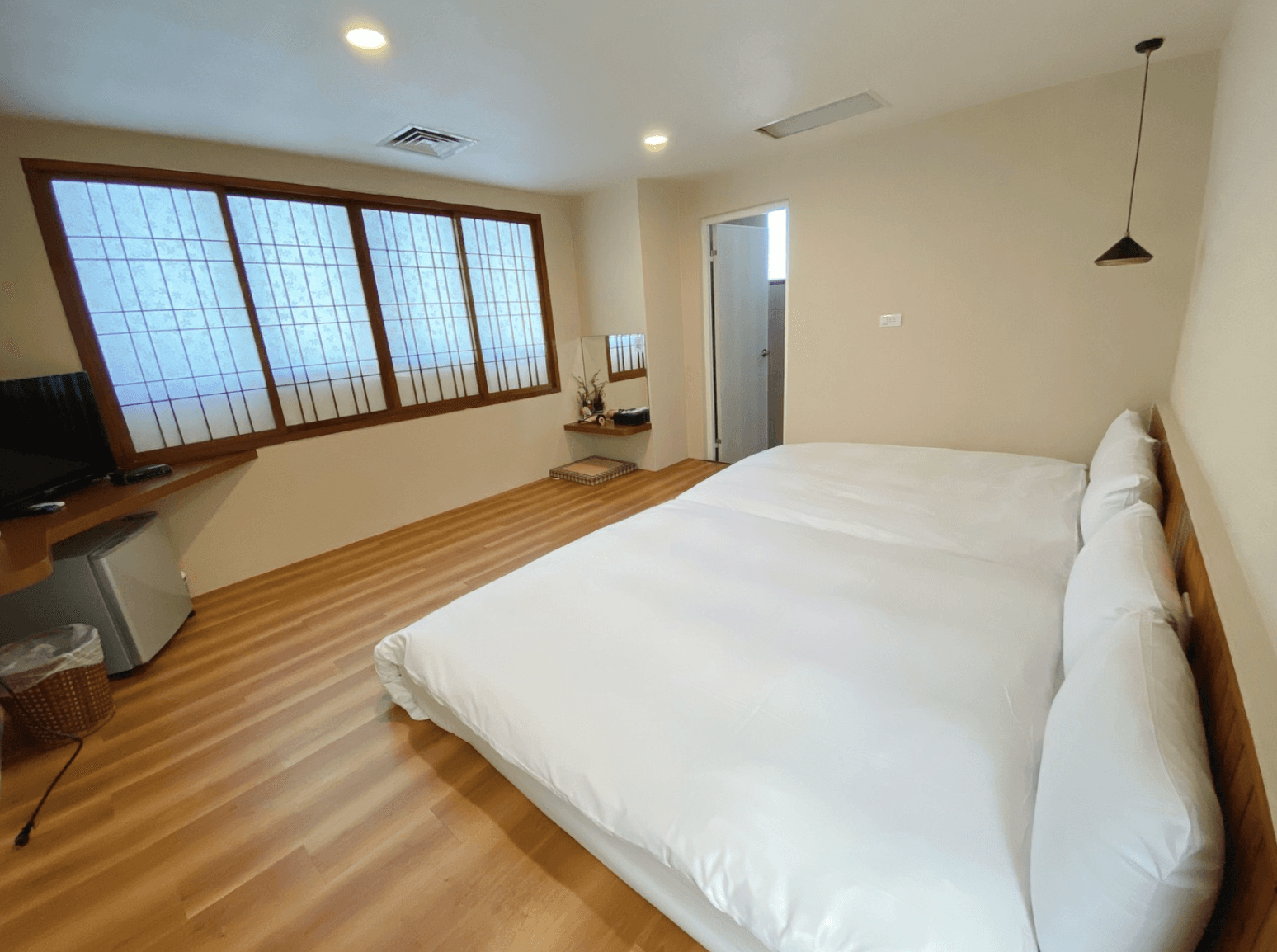 Laundry and Dry Cleaning Services