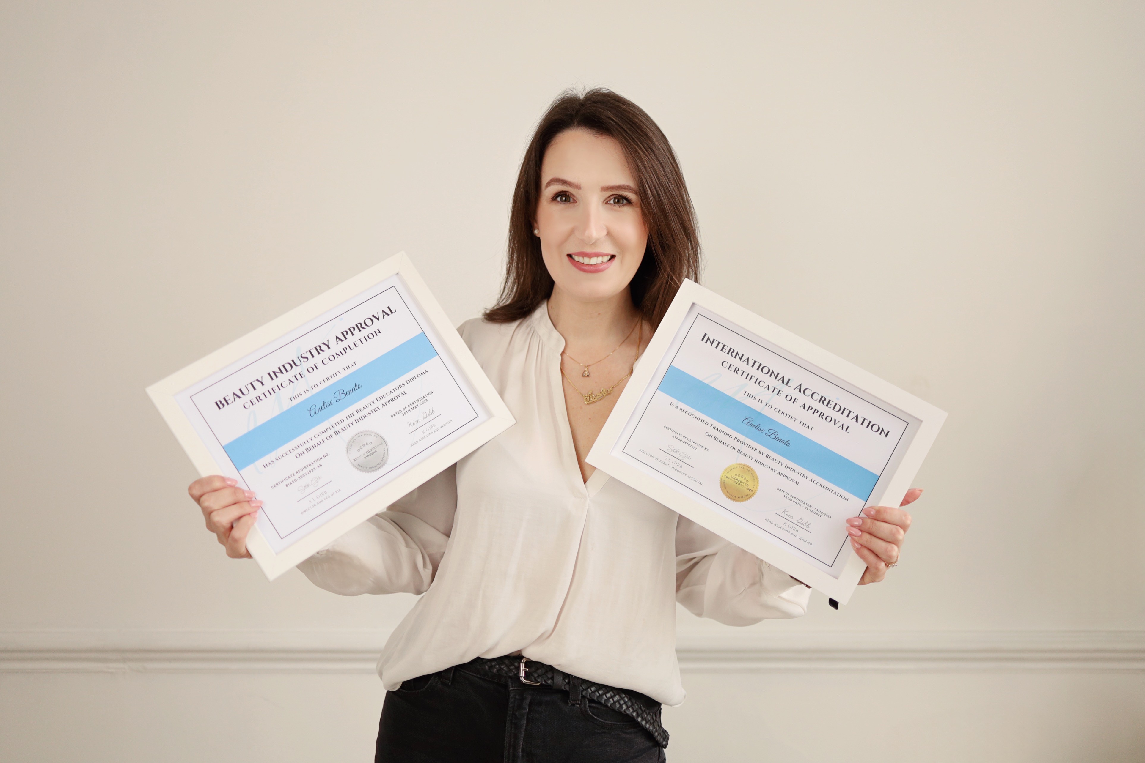 Anelise Benato and Certifications