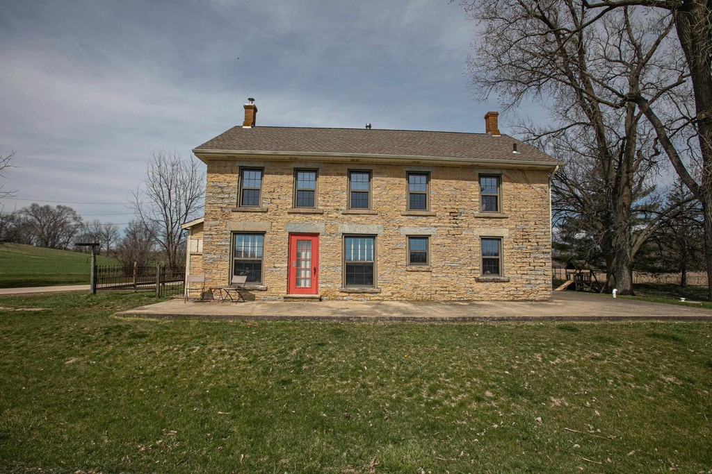 9661 County Road H, Benton, front photo