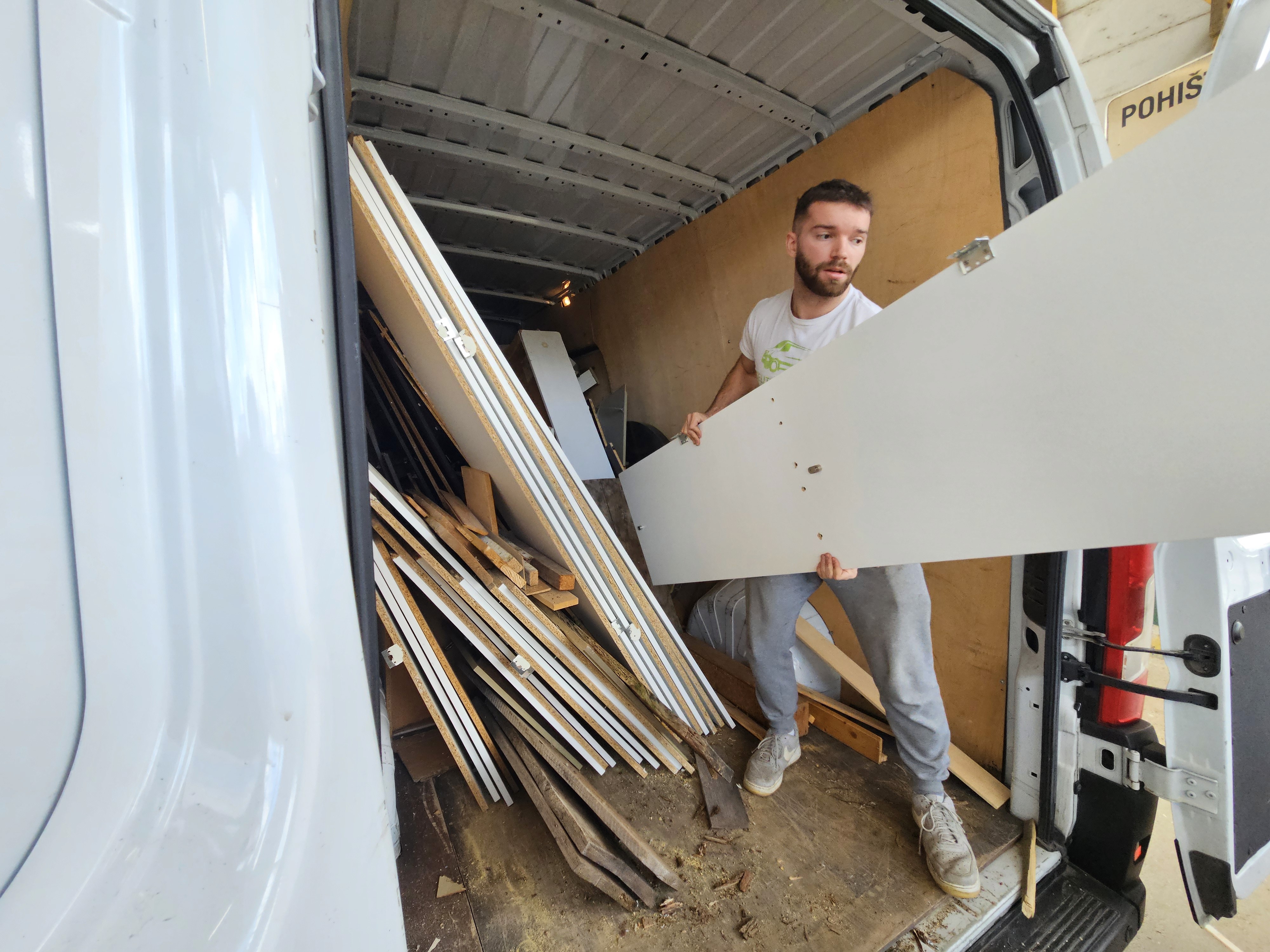 Kombi selitvenega servisa