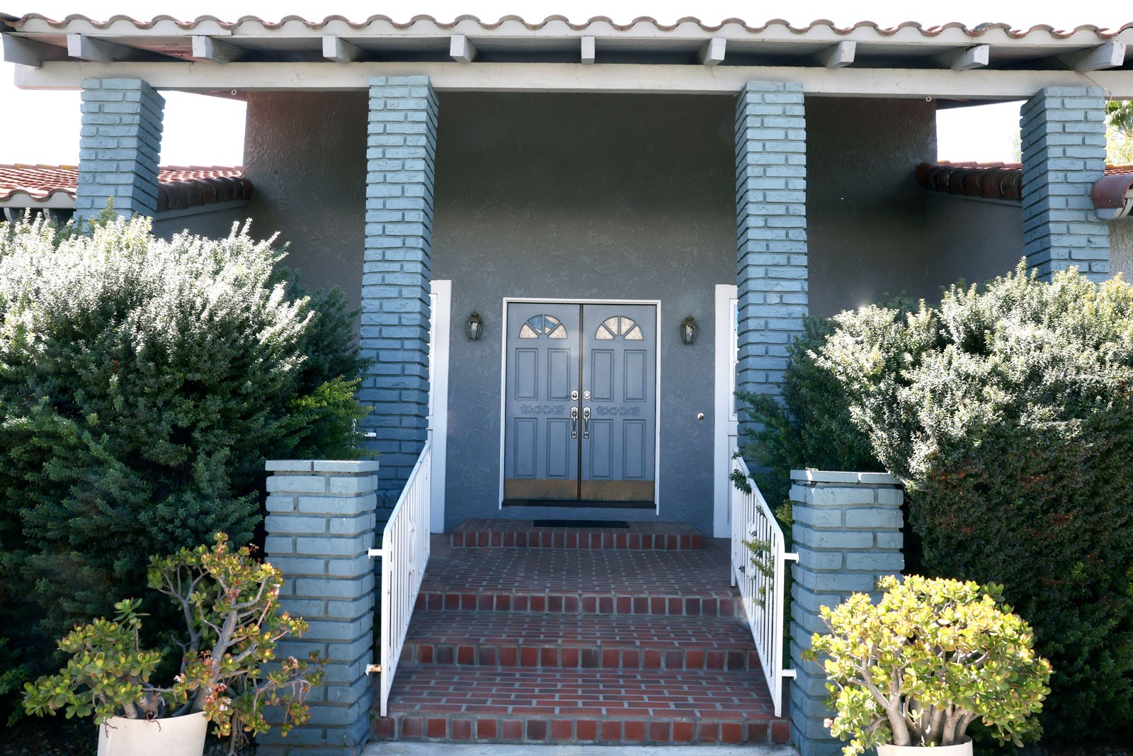 Miracle Garden AirBnB Entrance
