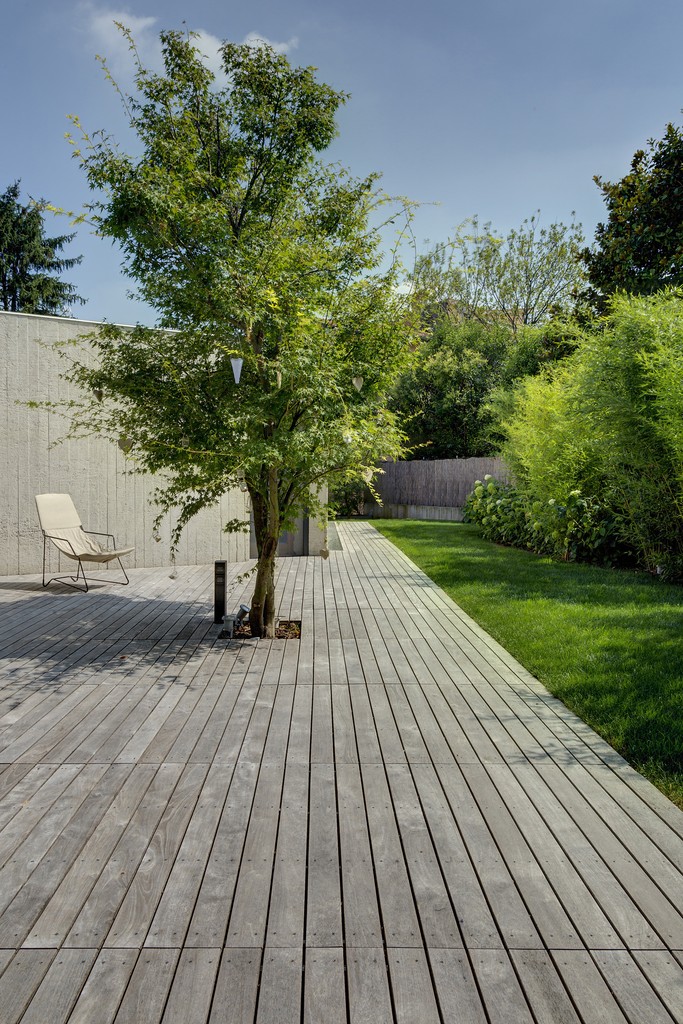 Pavimento-in-legno-esterno-villa-como (CO) Galimberti-IMG_7813.jpg