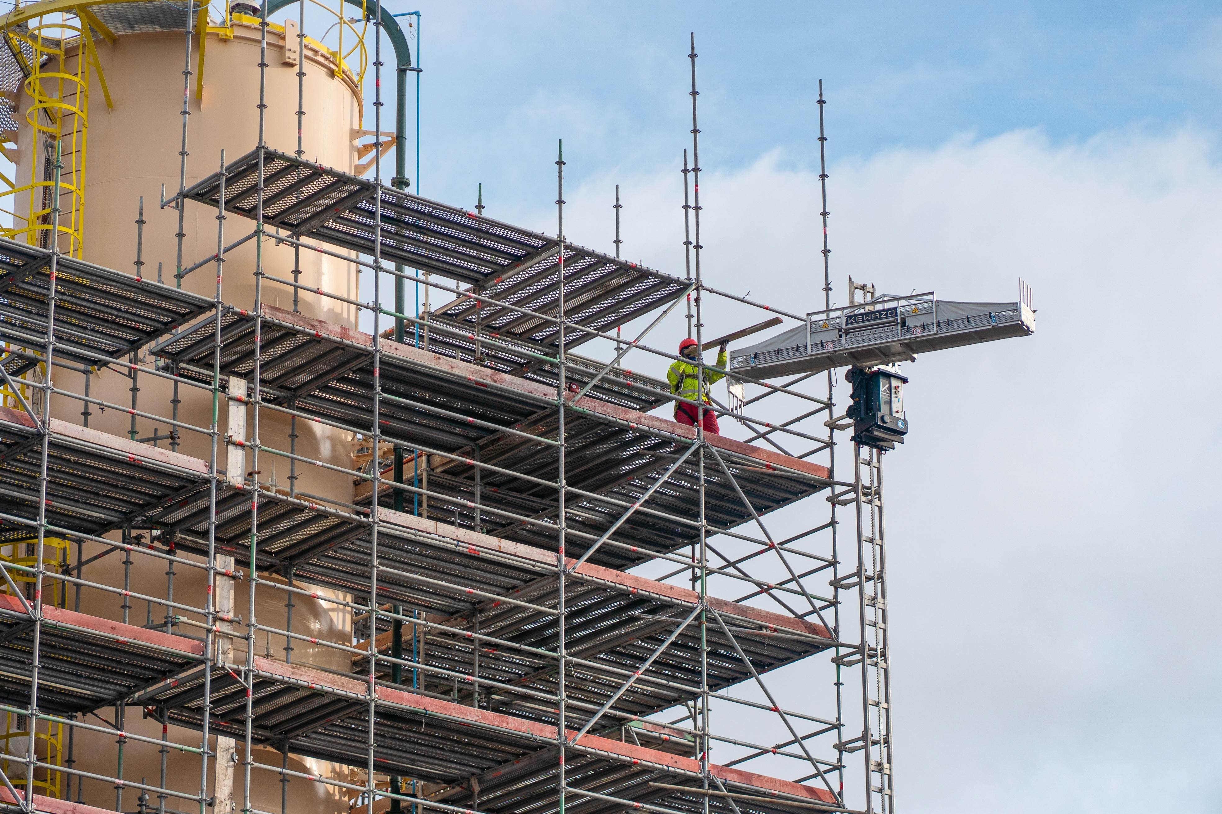 LIFTBOT operating at a Chevron refinery during a turnaround