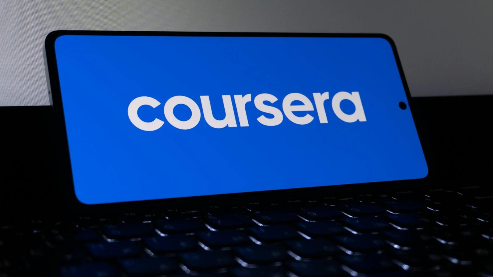 Coursera online courses offering structured learning and career certifications