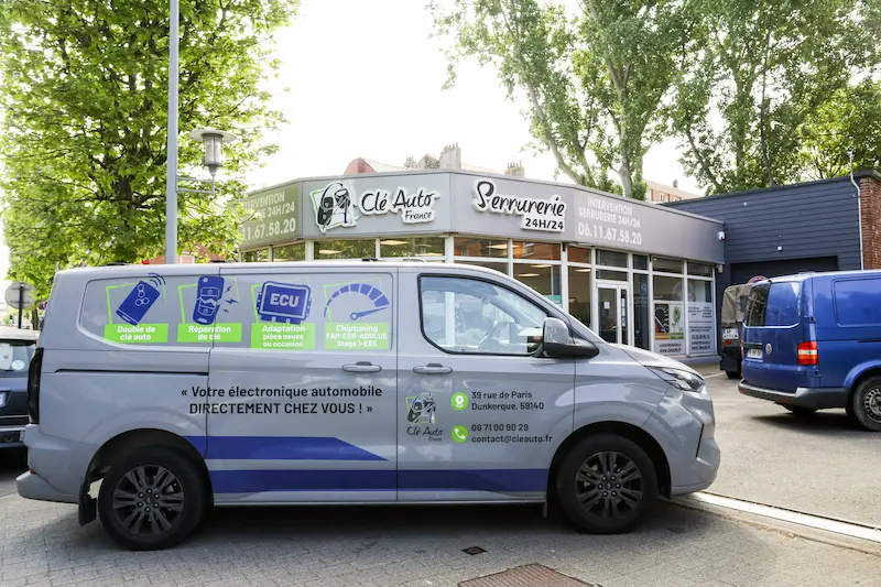 Photo boutique et camion Clé Auto France