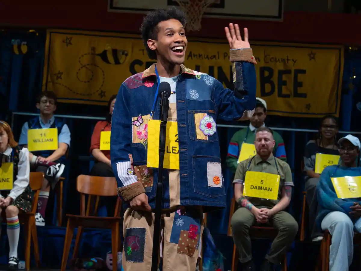 纽约百老汇音乐剧《第25届普特南县拼字大赛》中的精彩喜剧时刻