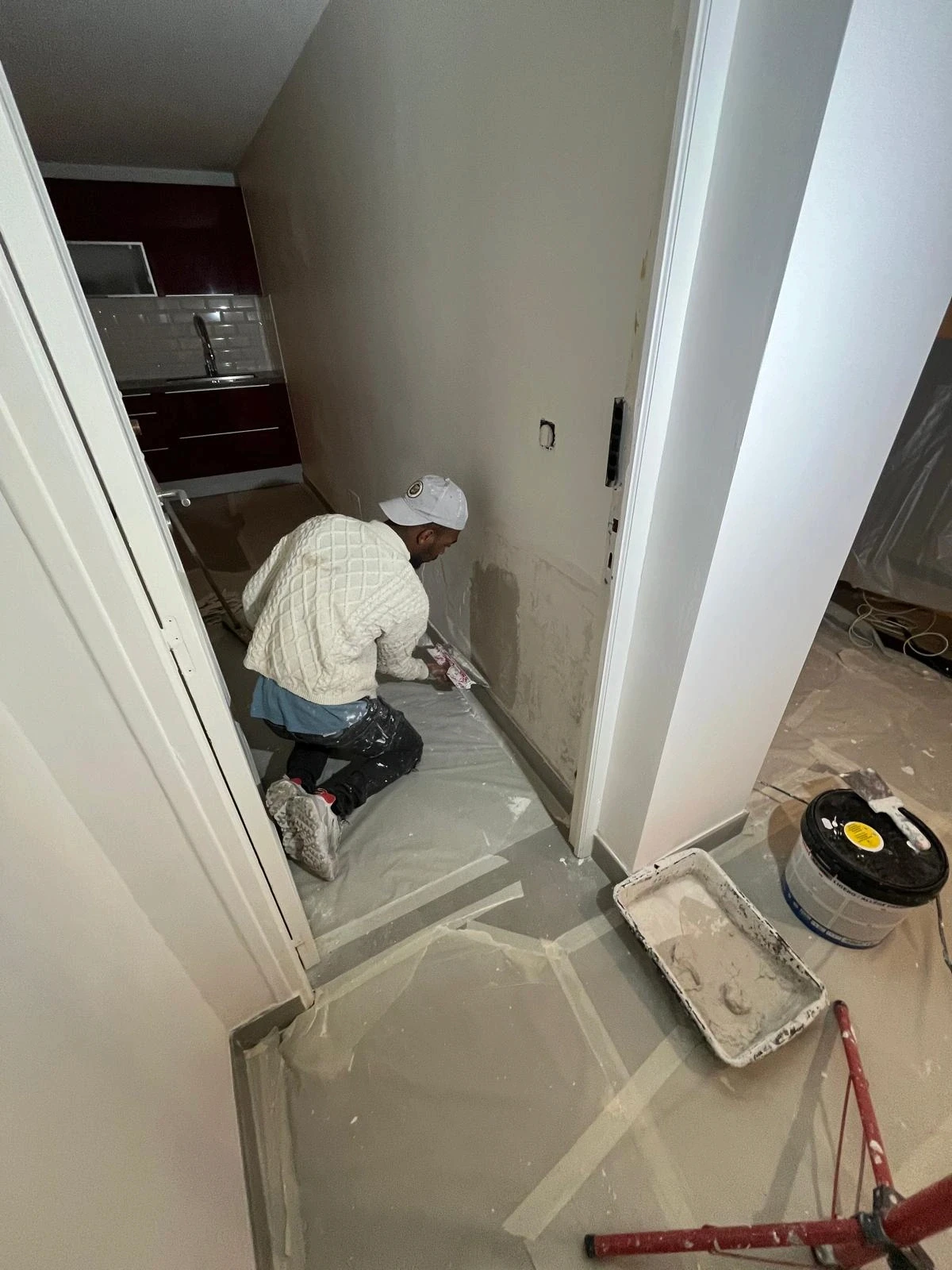 reparation de mur pour que le chantier puisse etre fait de maniere excellente