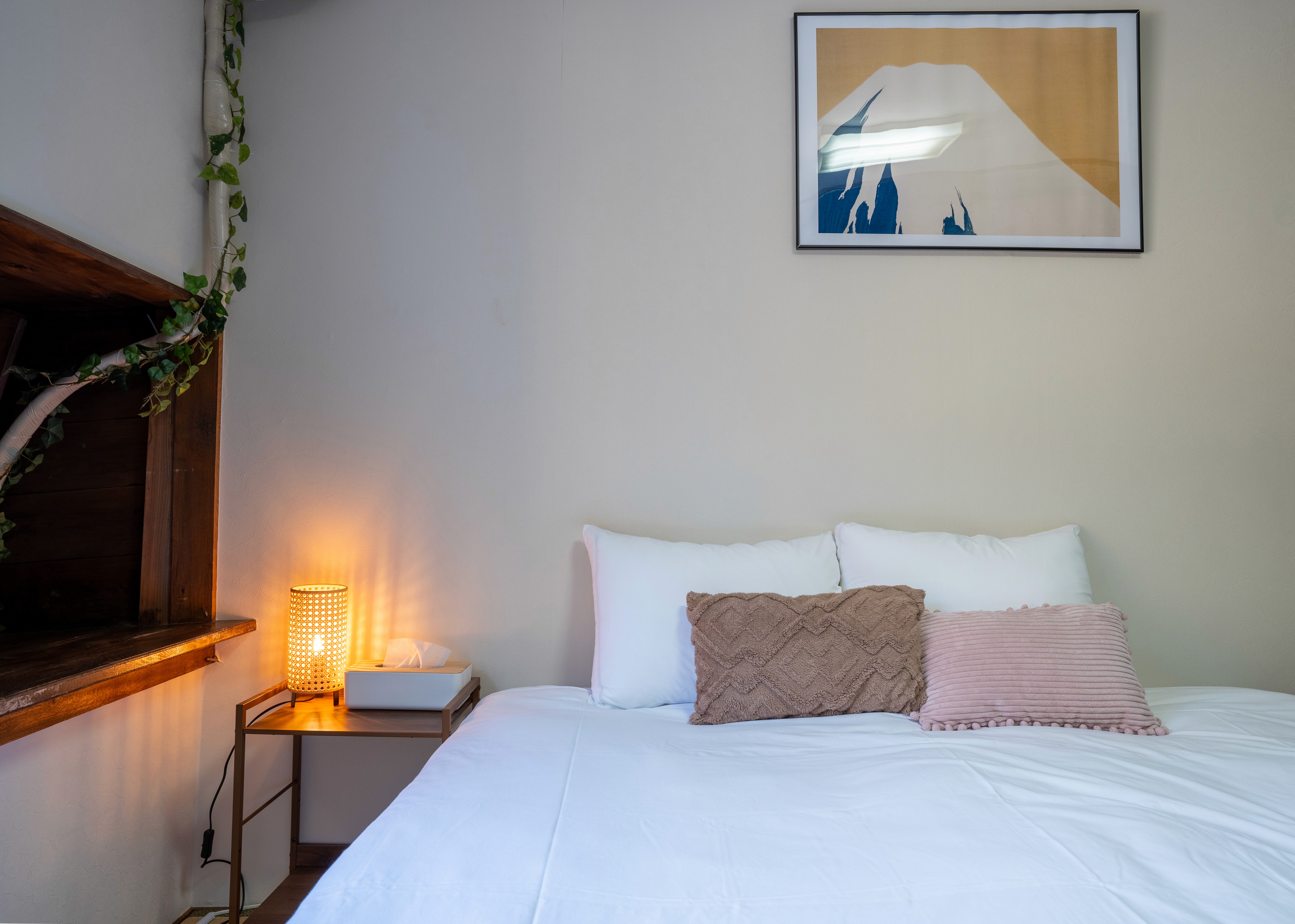 Family room interior at Sneaky Peaks, Hakuba