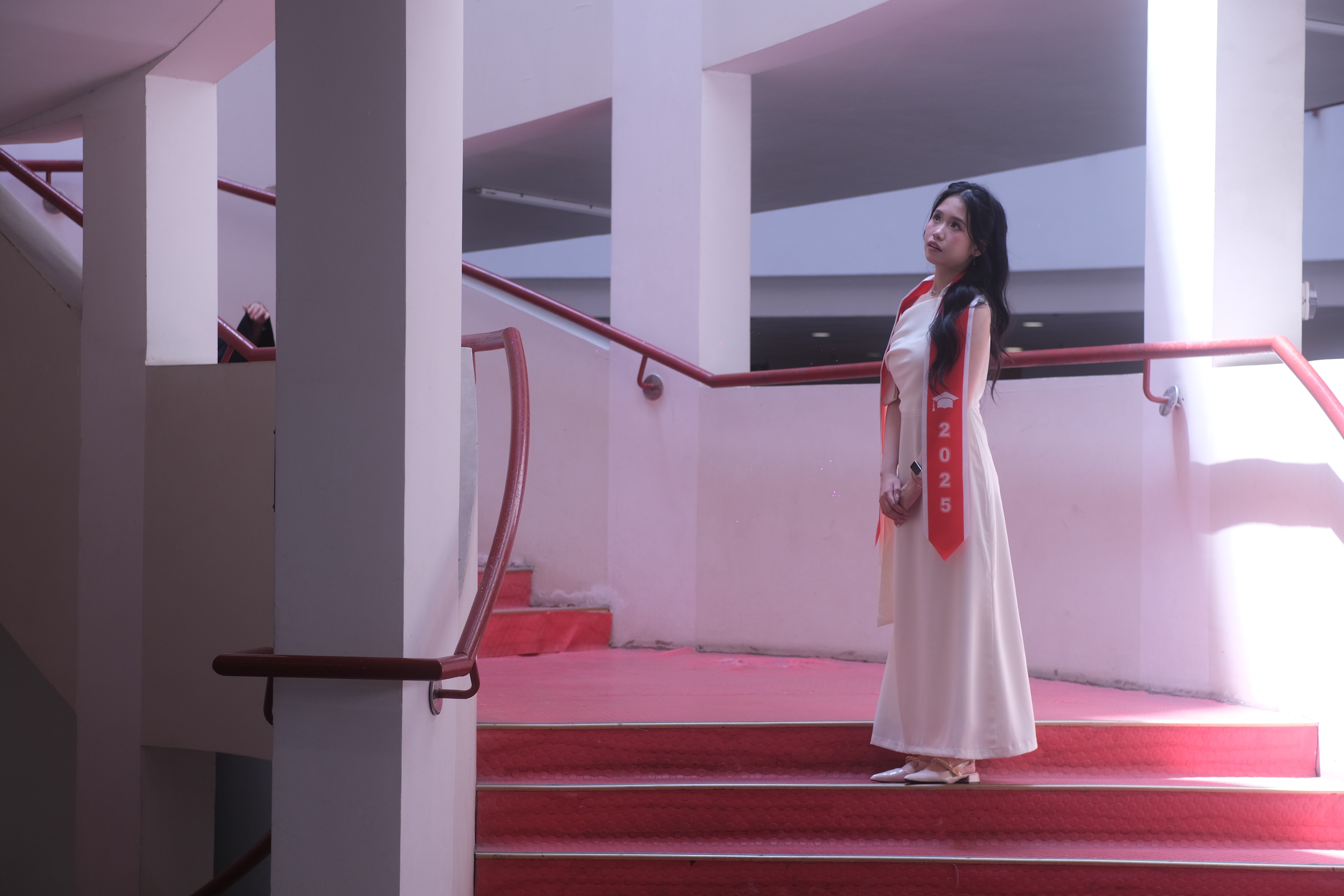 a black female model