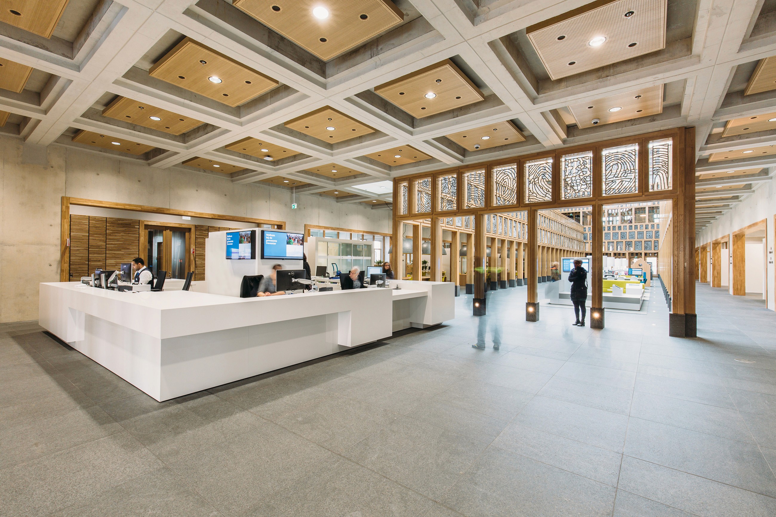 Interior photo of the main reception desk at the city hall of Deventer