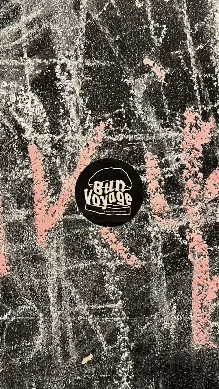 Animation of the Bun Voyage logo on multiple backgrounds