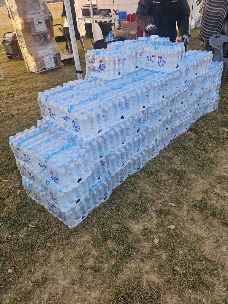 a calendar with the word jan on it