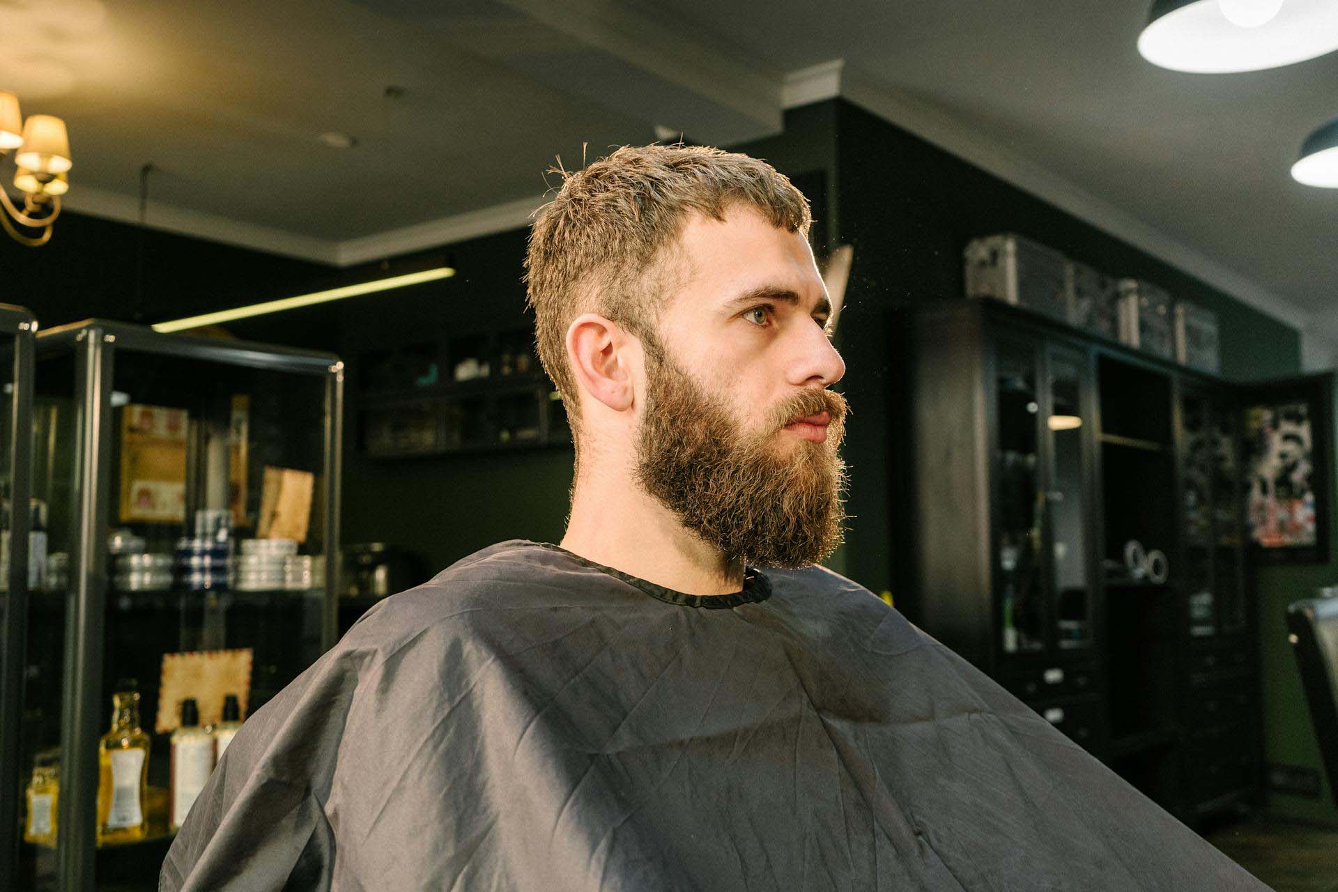 The Most Common Men’s Hair Myths - And What Barbers Actually Recommend