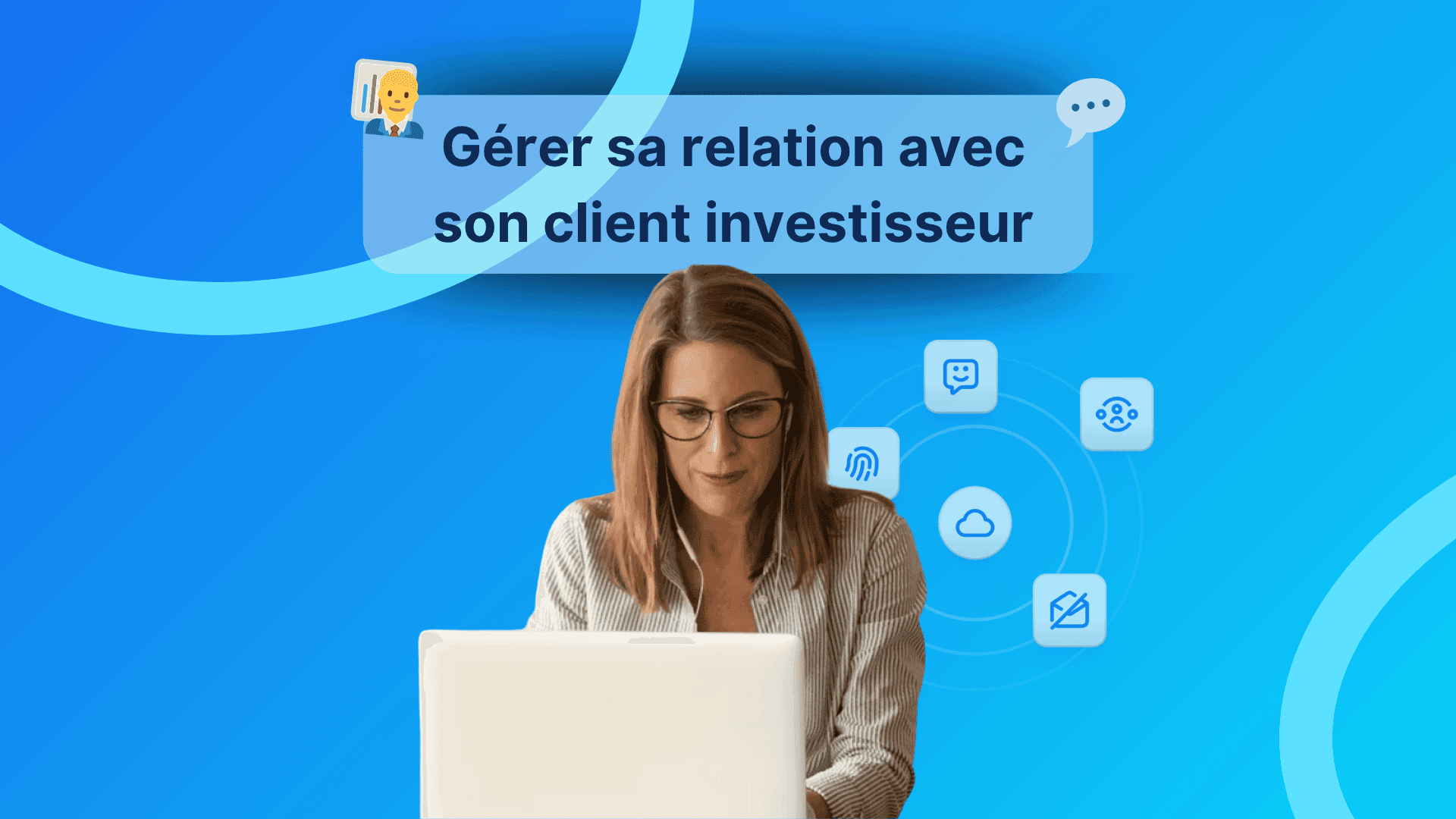 femme sur un ordinateur 