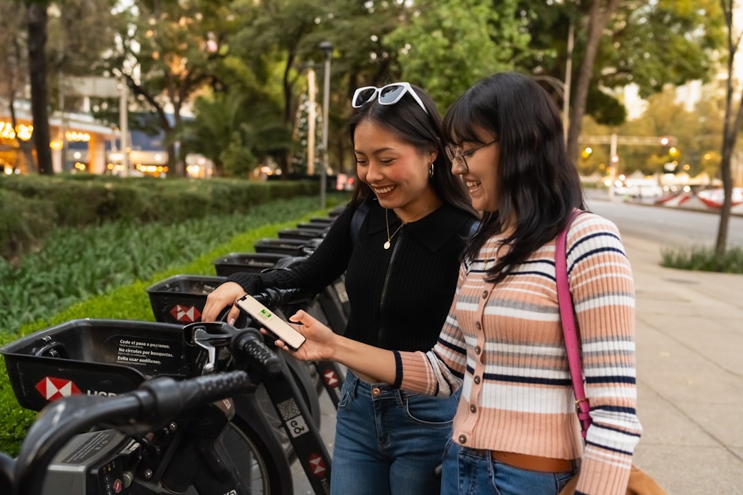 Building a Swipe-Worthy Profile: Photos, Bios, and Beyond
