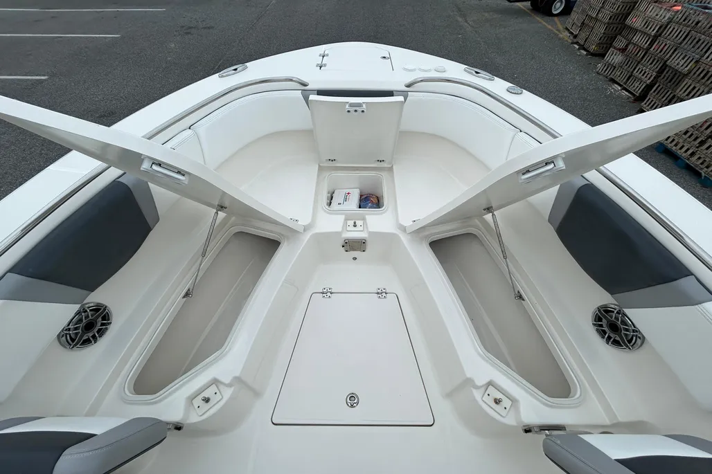 Boat thumbnail 9