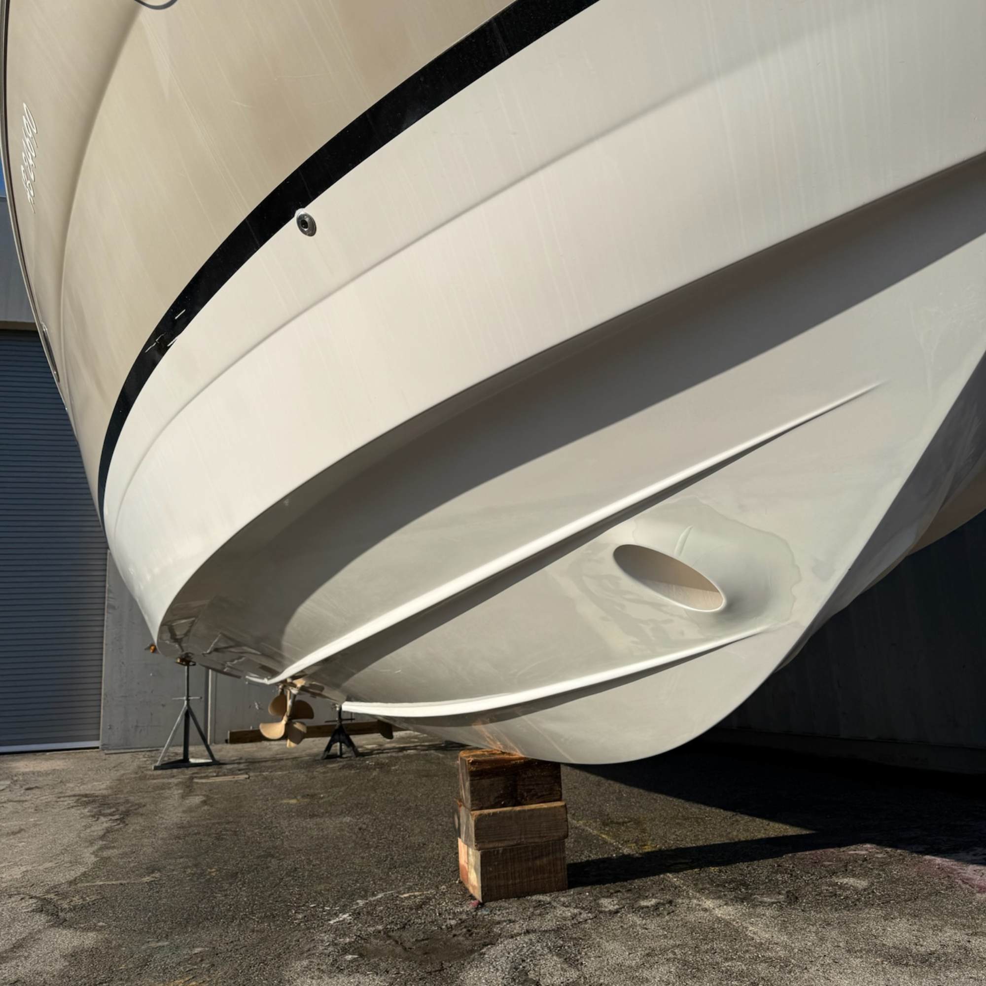 Underneath of a boat that has been freshly acid washed and is restored and brought back to life in perfect condition