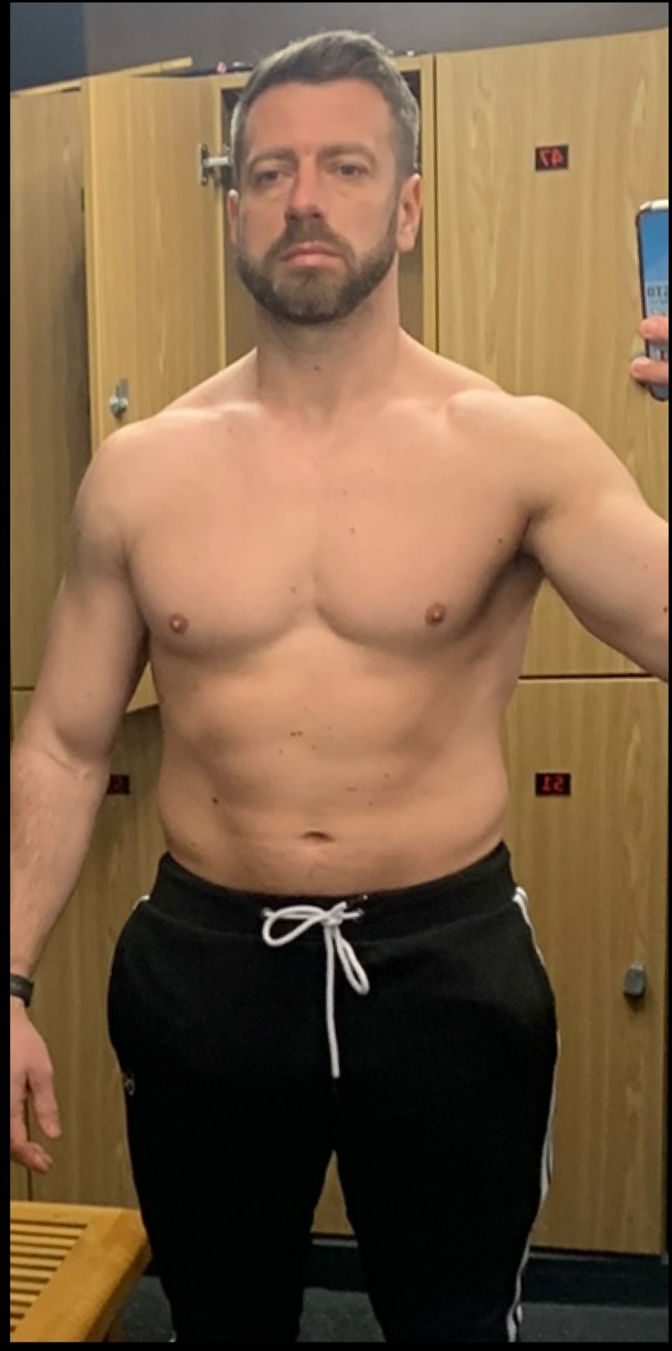 Before and after transformation photos of a Fitnix client