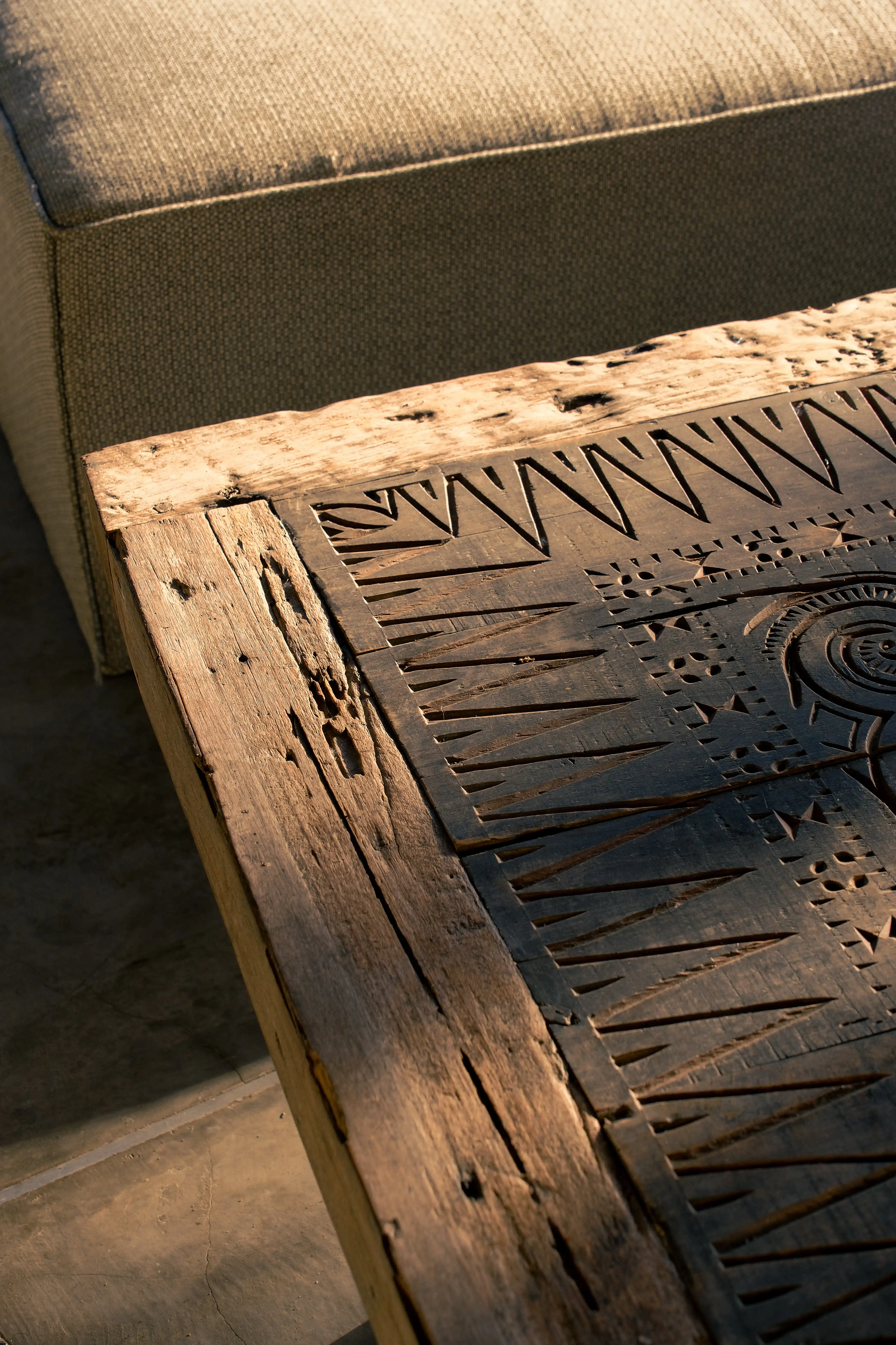table design menjaga bay