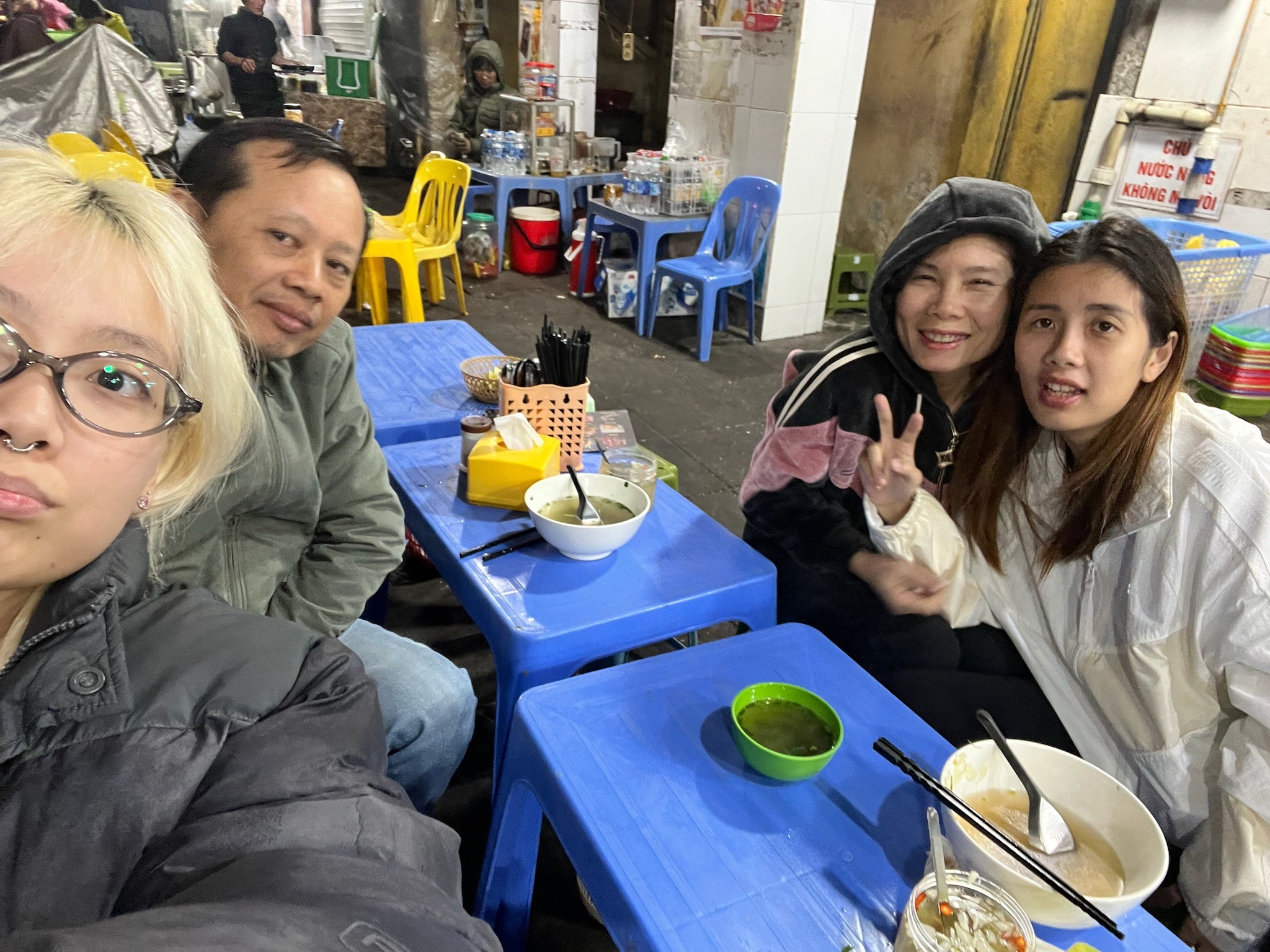 breakfast at 3am with my emergency contacts (loml)