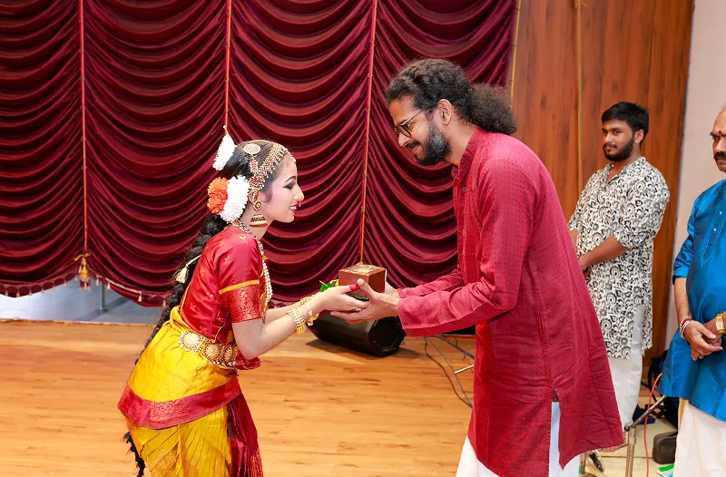 A dancer performing mohiniyattam