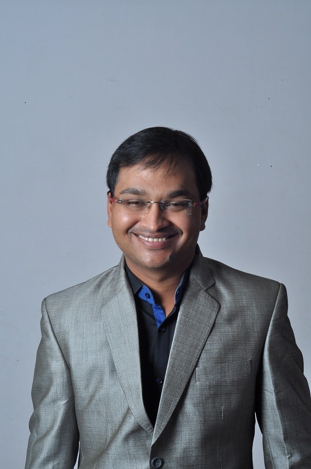 CA Madhur Zanwar, Founder and Senior Consultant