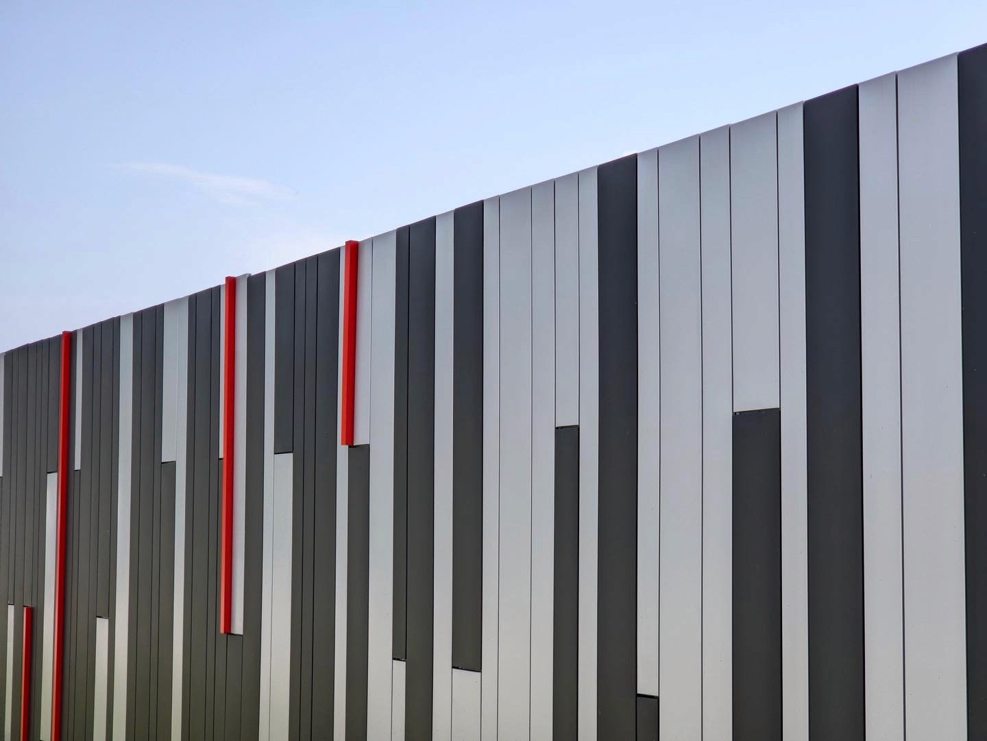 Precizno markiranje alata i industrijske opreme sa visokom otpornošću