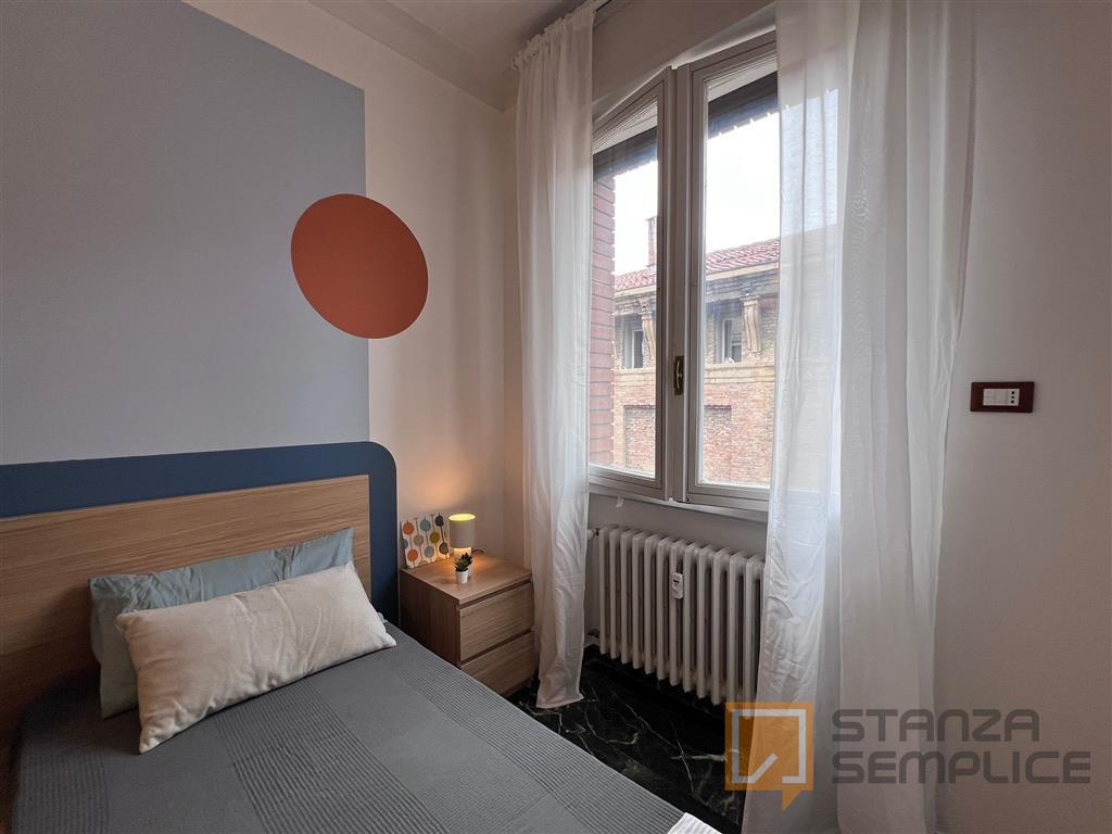 13 sqm room in Via Santa Maria Maggiore, Bologna