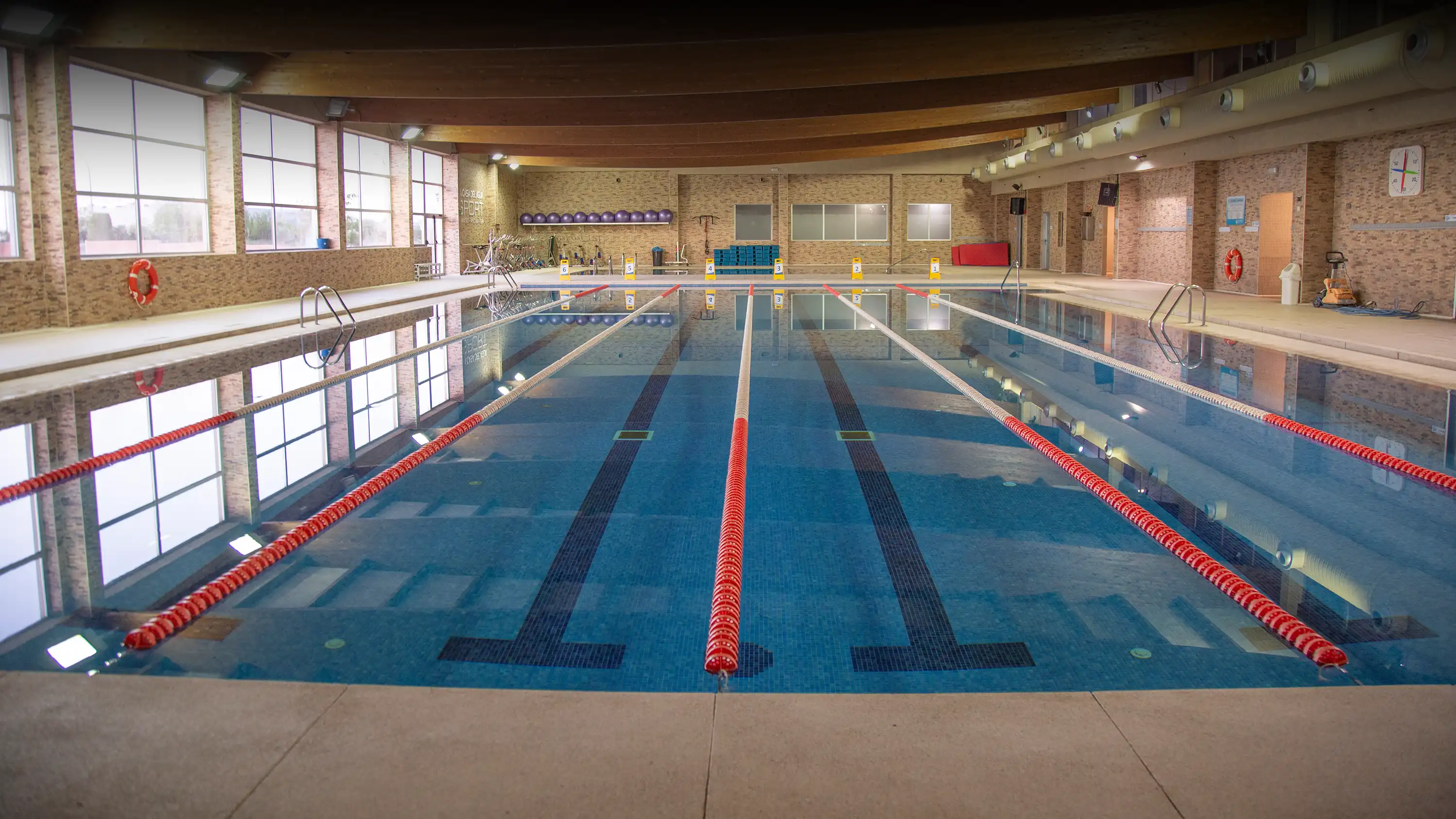 piscina del centro deportivo la casa del agua sport