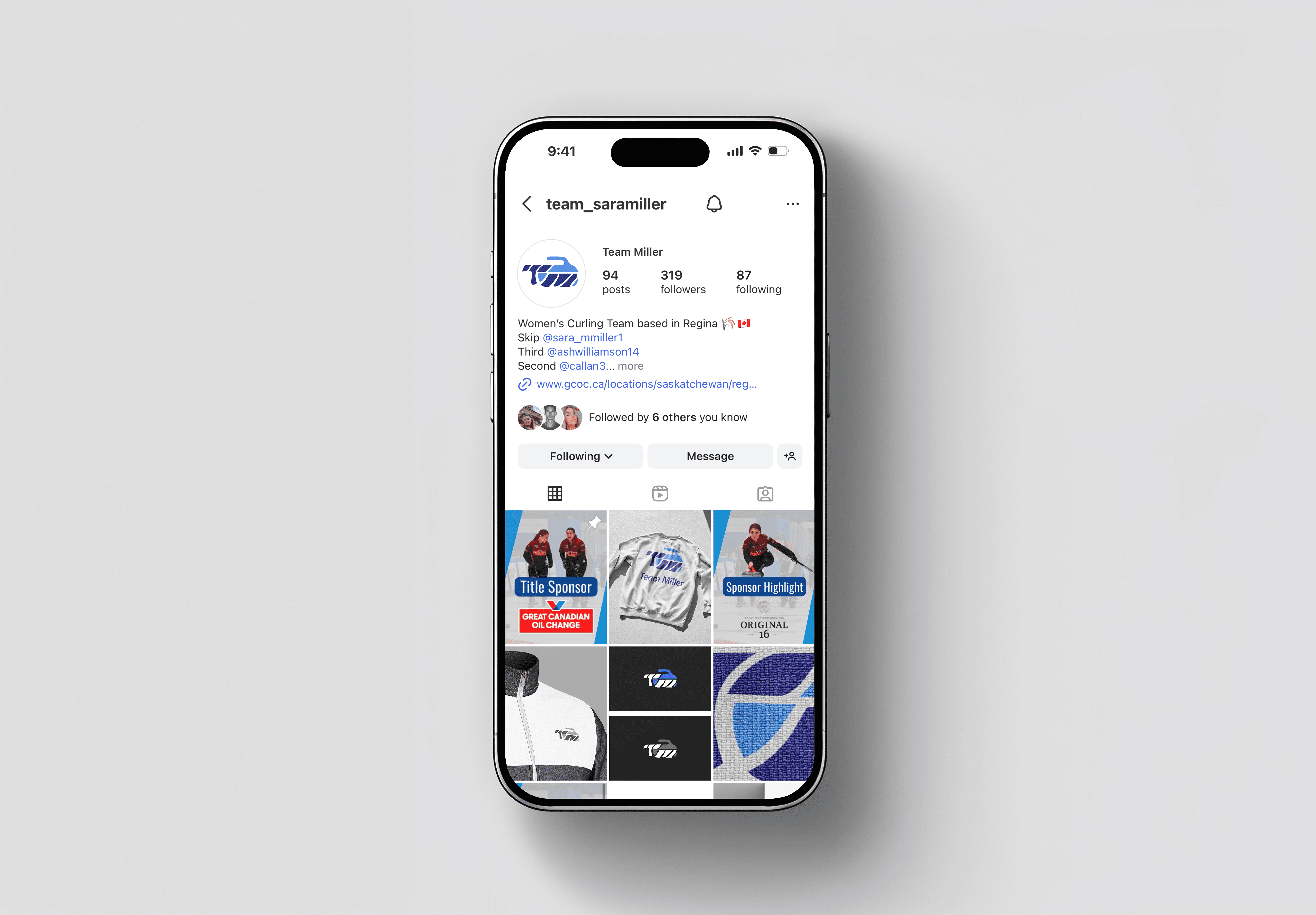 Stone arches stand in a foggy landscape.