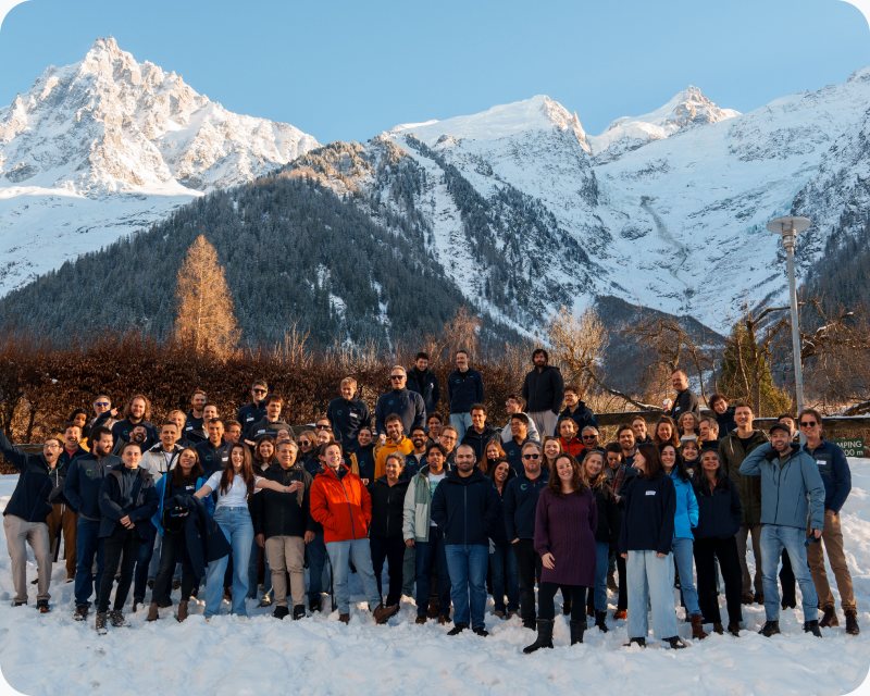 Cradle team photo in the mountains