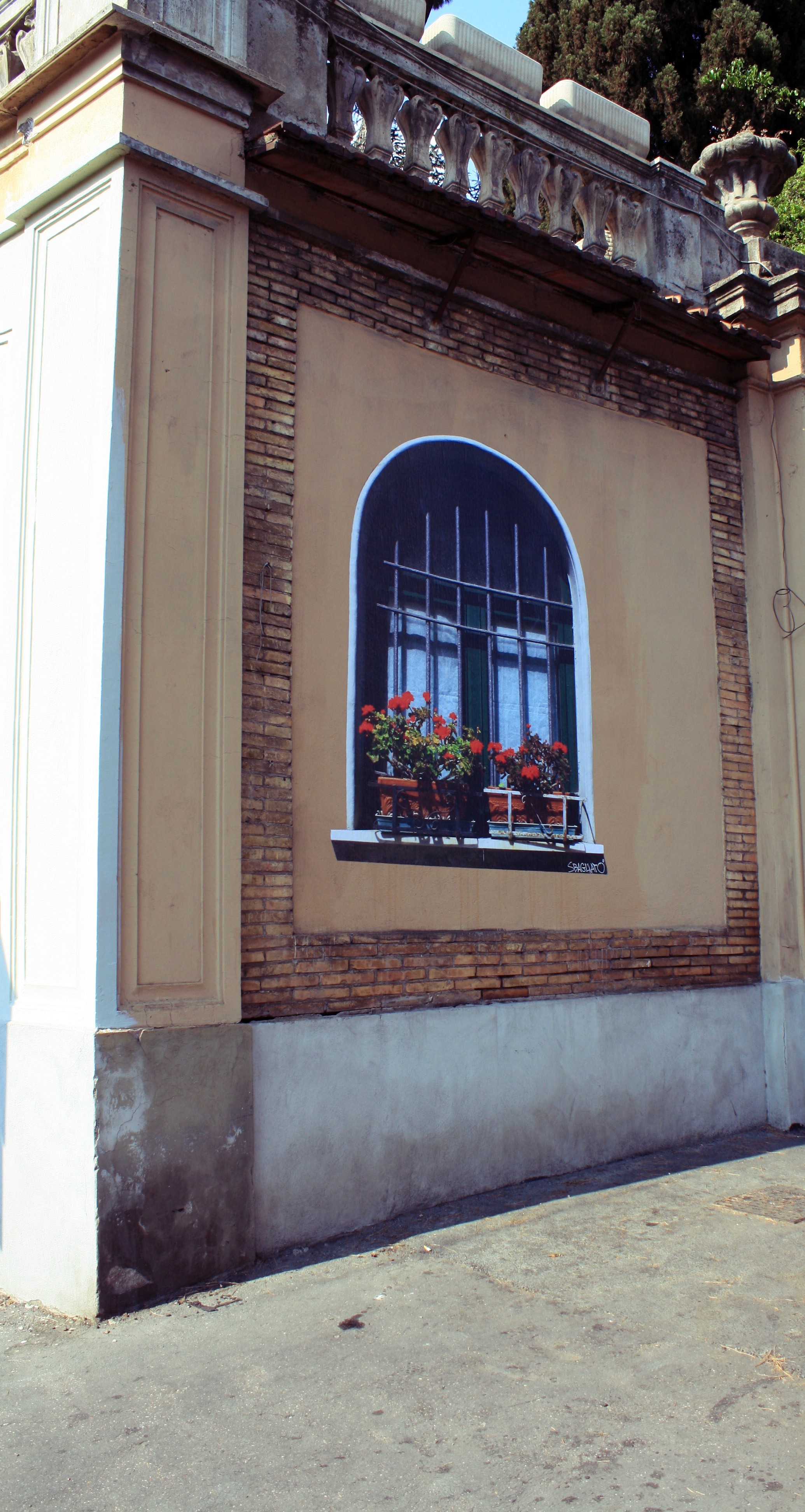 Geranei, Collage on wall Rome 2011