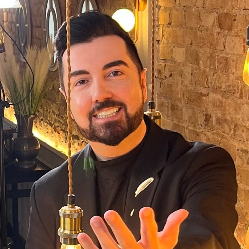 Rafael Terra é autor de Bem-estar Digital (DVS Editora)