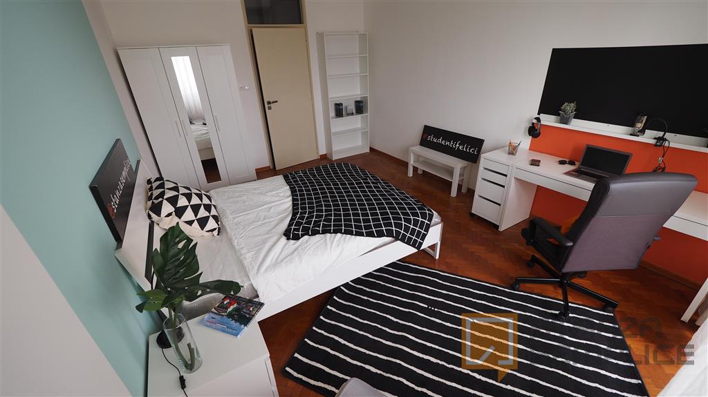 18.5 sqm room in Piazza Statuto, Torino
