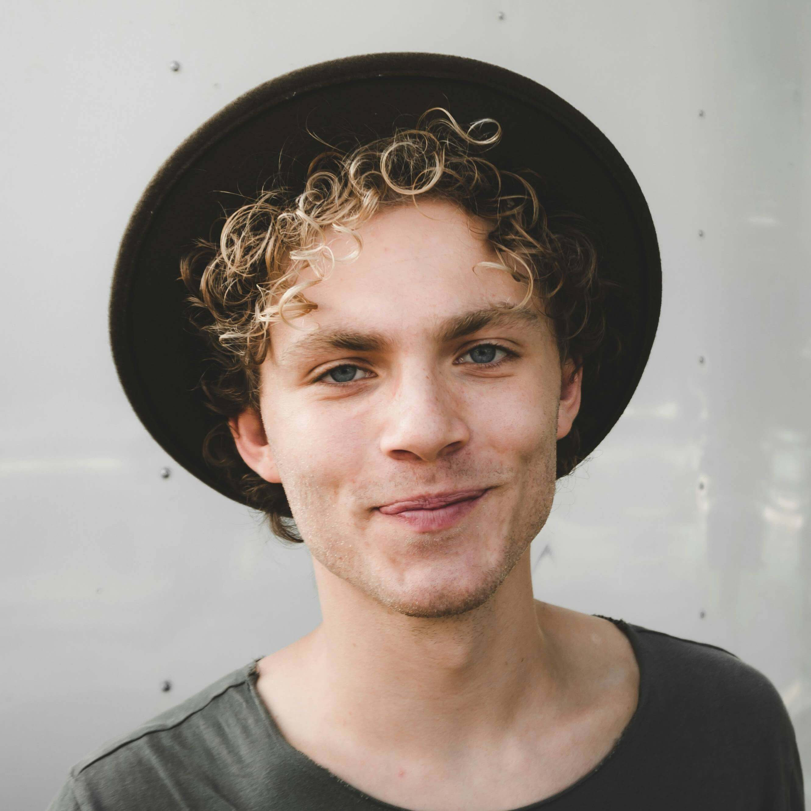 person image2