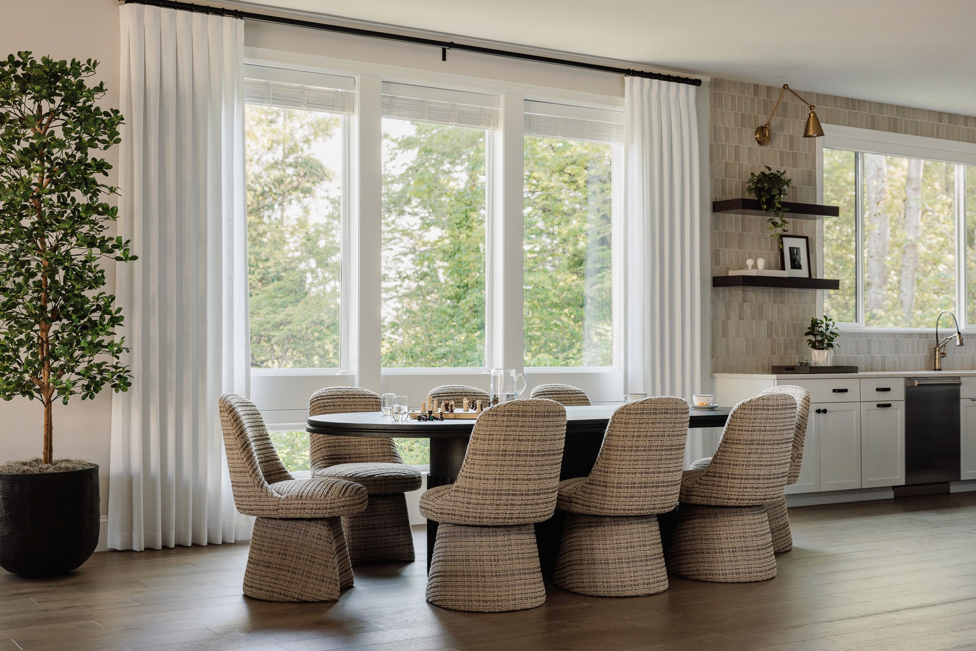 We’re so excited to share details from The Norkirk House: Kitchen Nook –– one of our favorite interior design + professional organizing projects in Kirkland, WA.