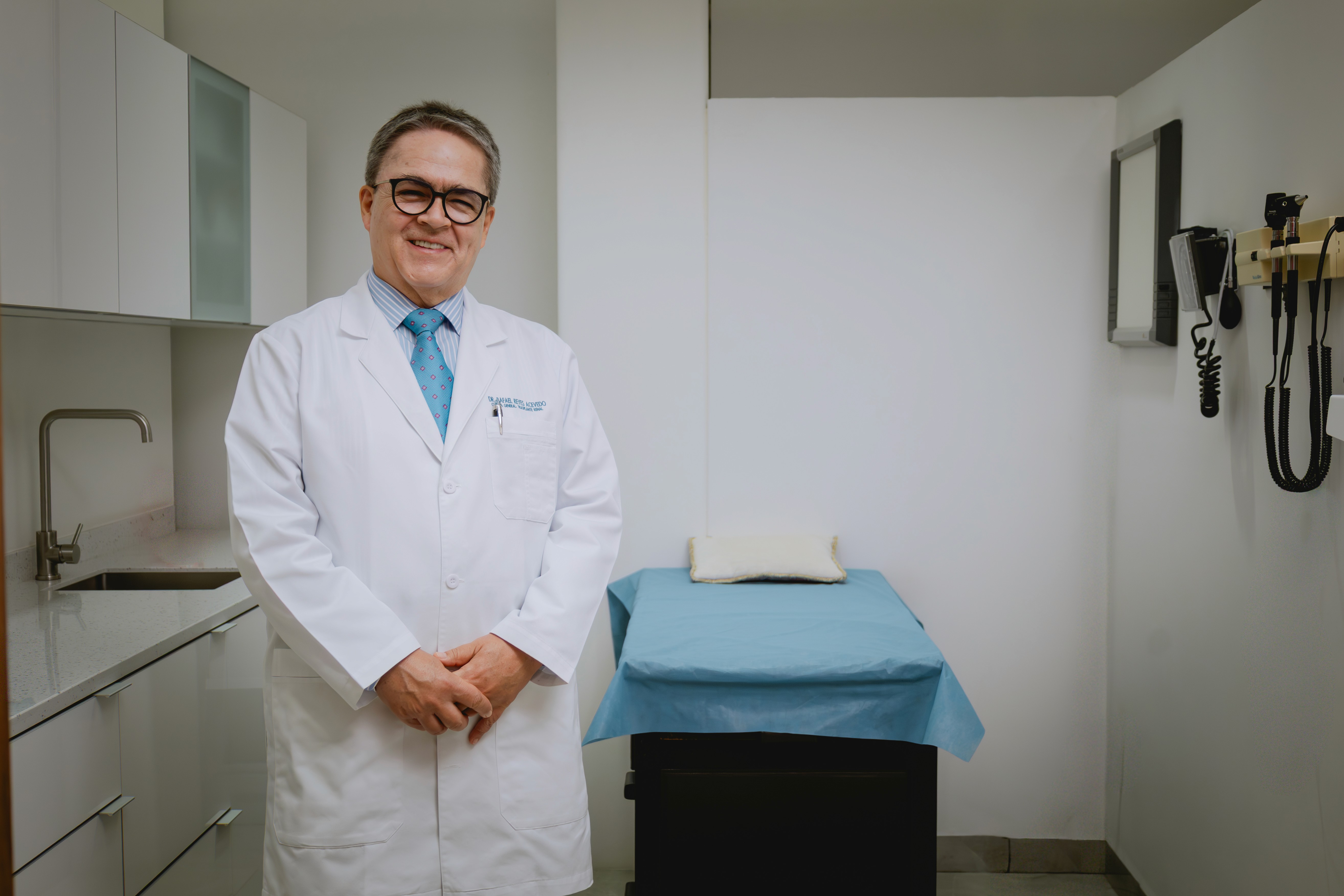 Cirujano especialista en trasplante renal del Centro Especializado en Cirugía y Trasplante Renal San Cosme Aguascalientes
