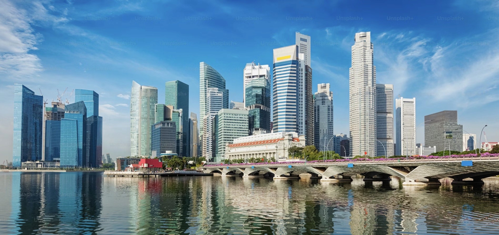 Singapore financial center business development finance economy blue