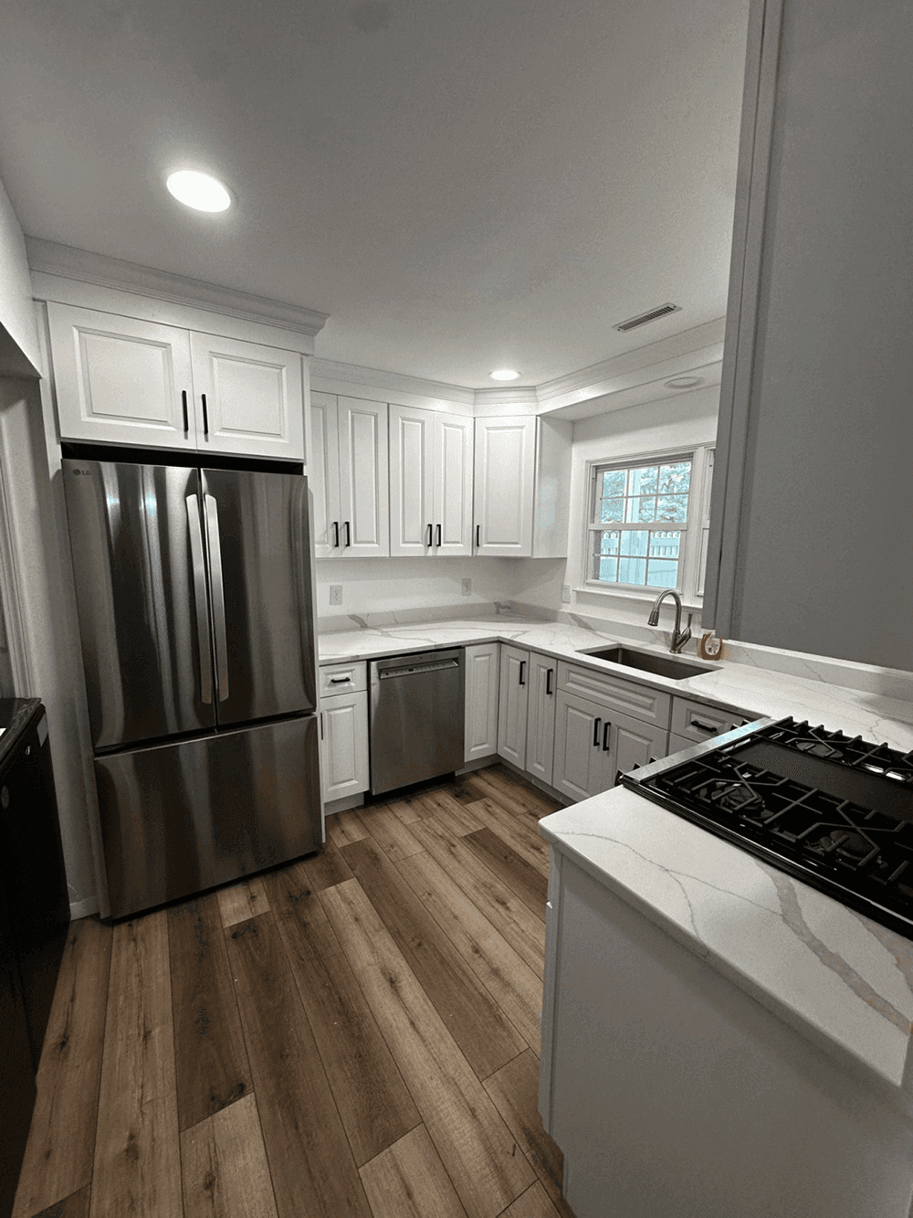 White Modern Kitchen