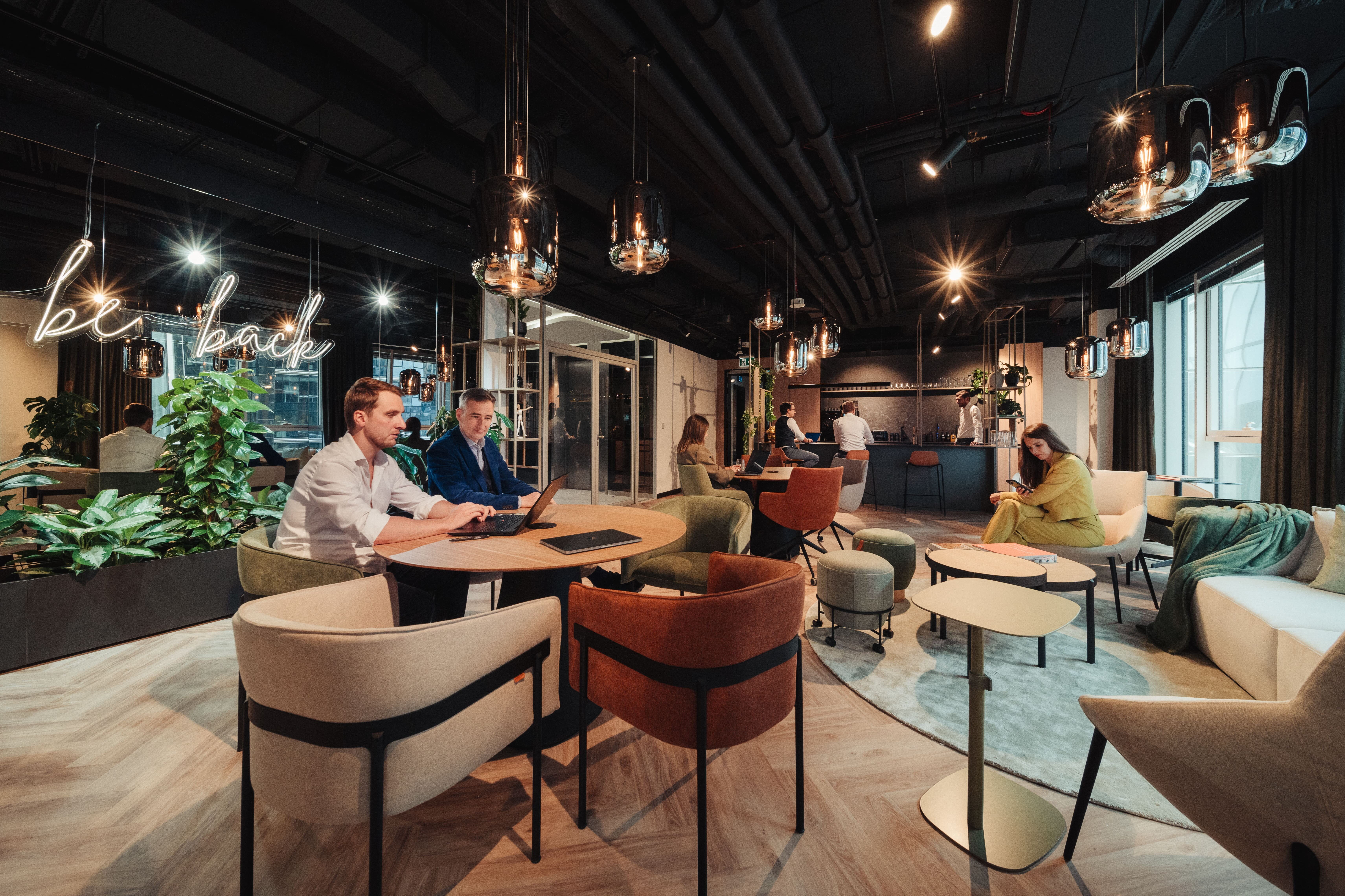 coworking or your own office - warsaw spire