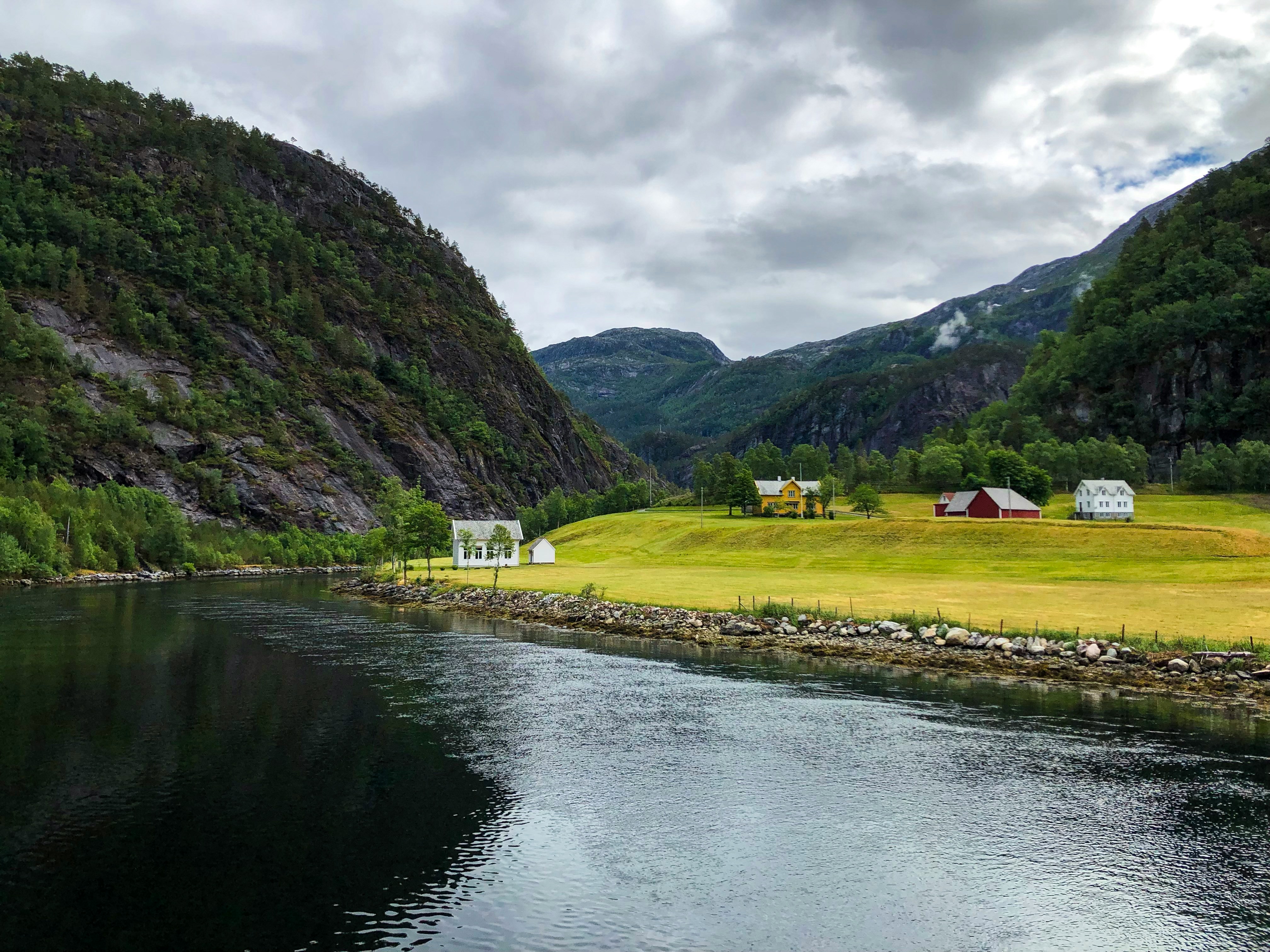 Modalselva i Modalen